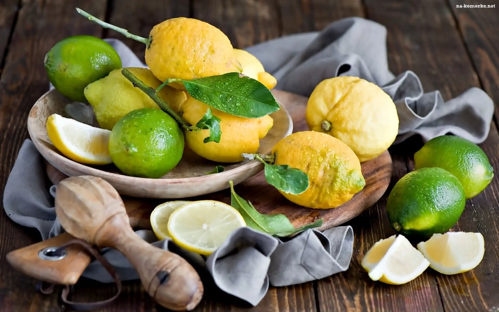 Cytryny, Limonki, Listki