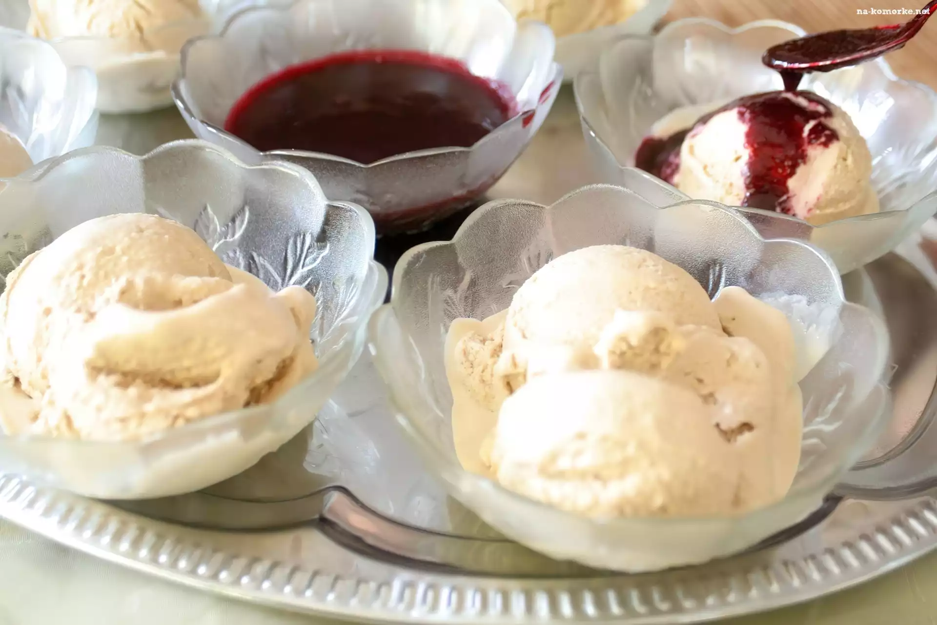 Lody, Owocowa, Åšmietankowe, Polewa