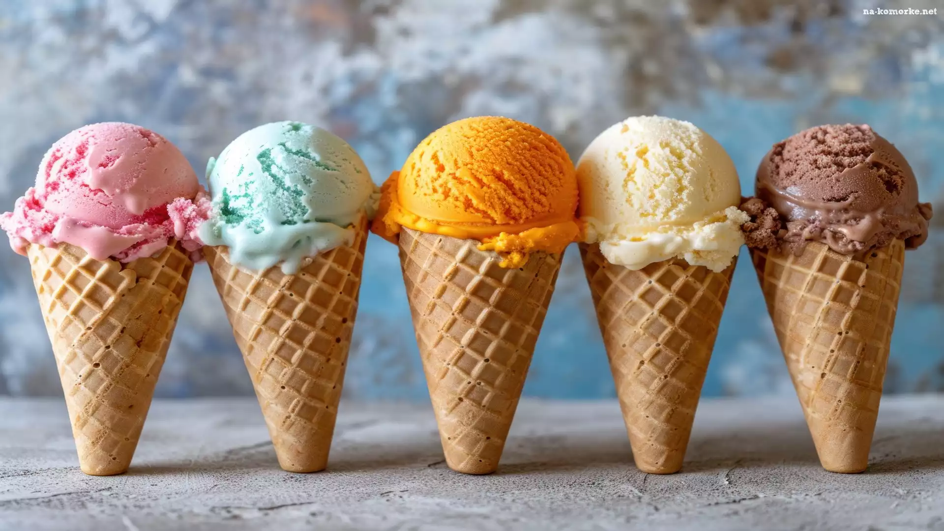 Rożki, Gałki, Wafelki, Lody