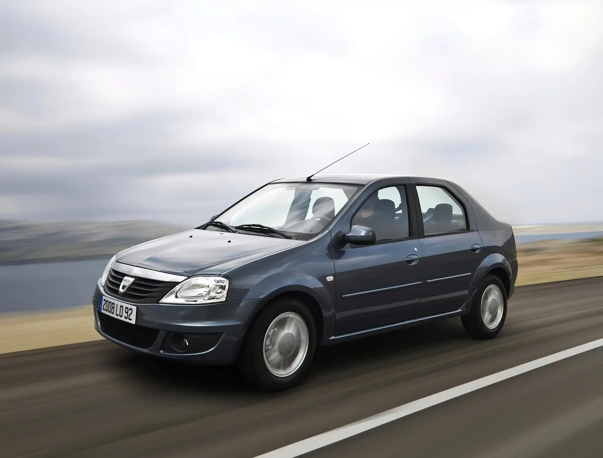 Dacia Logan, Sedan