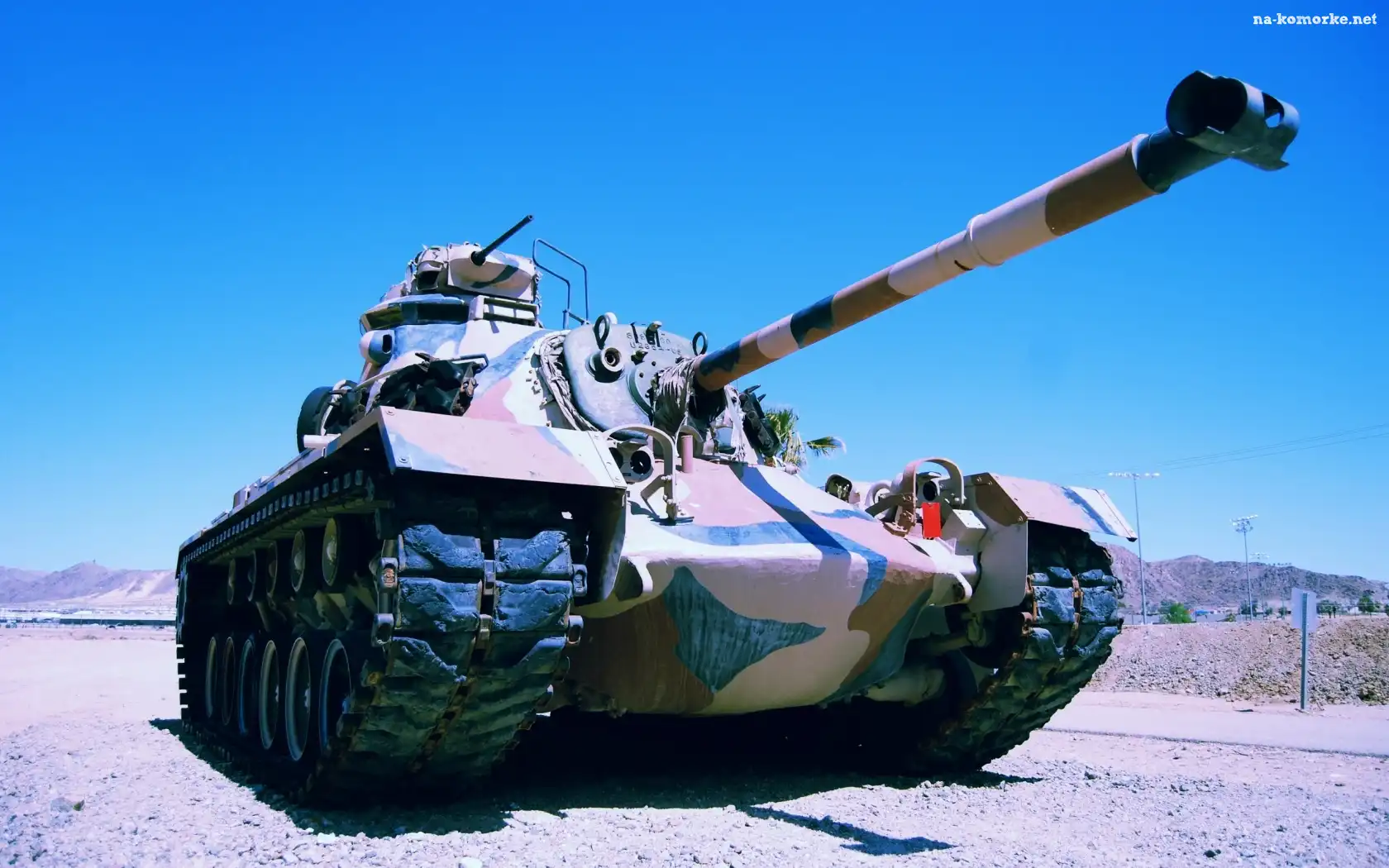 M48 Patton, Gąsienice, Czołg, Lufa