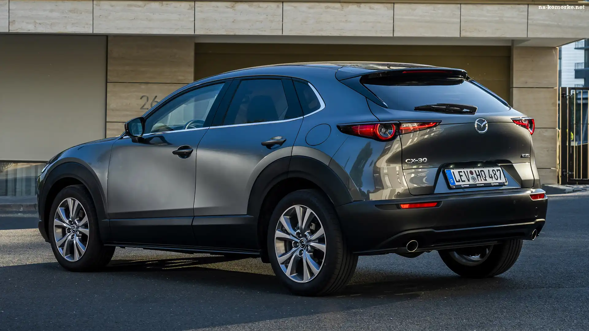 Mazda CX-30, Tył