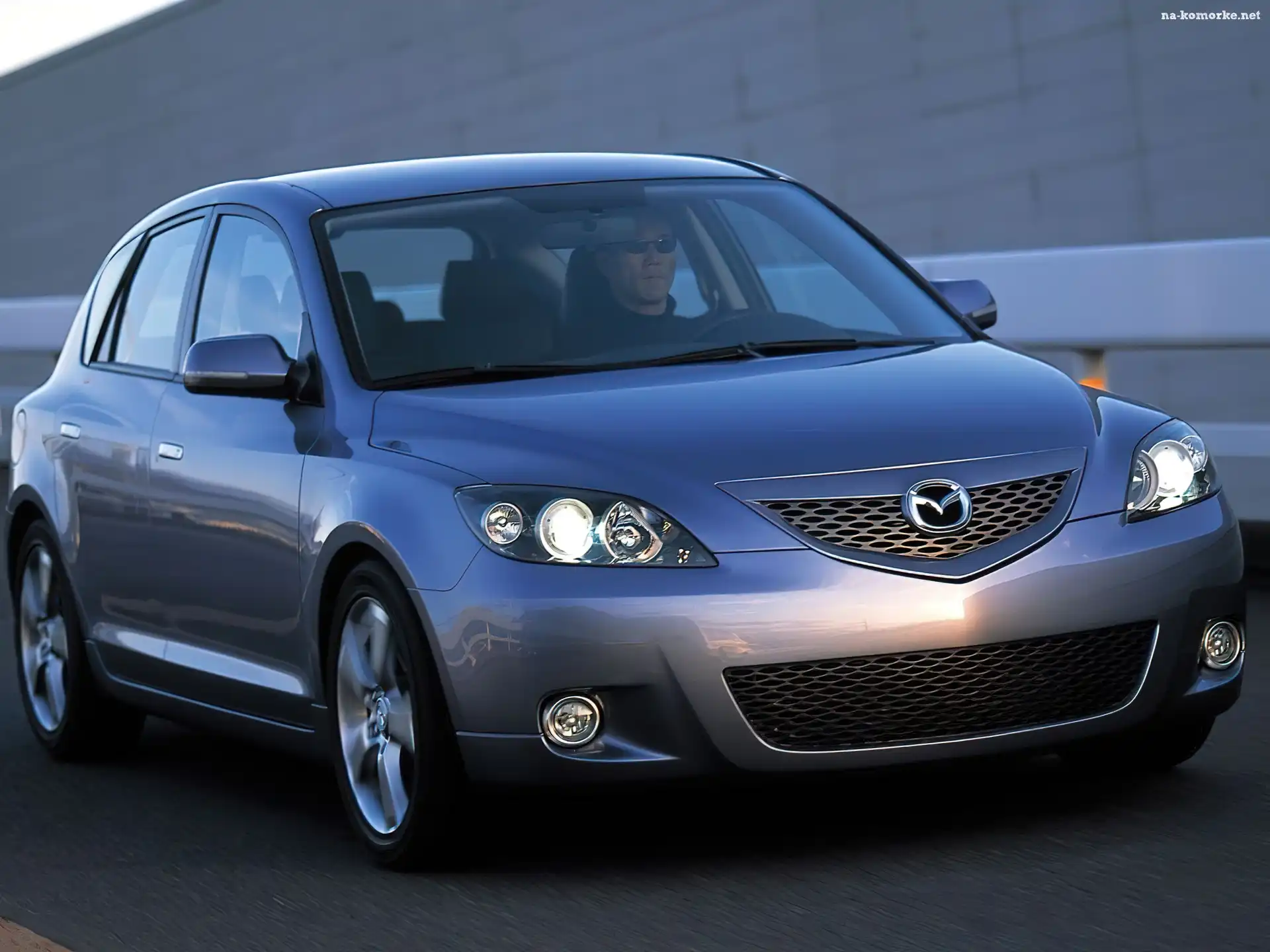 Srebrna, Mazda 3