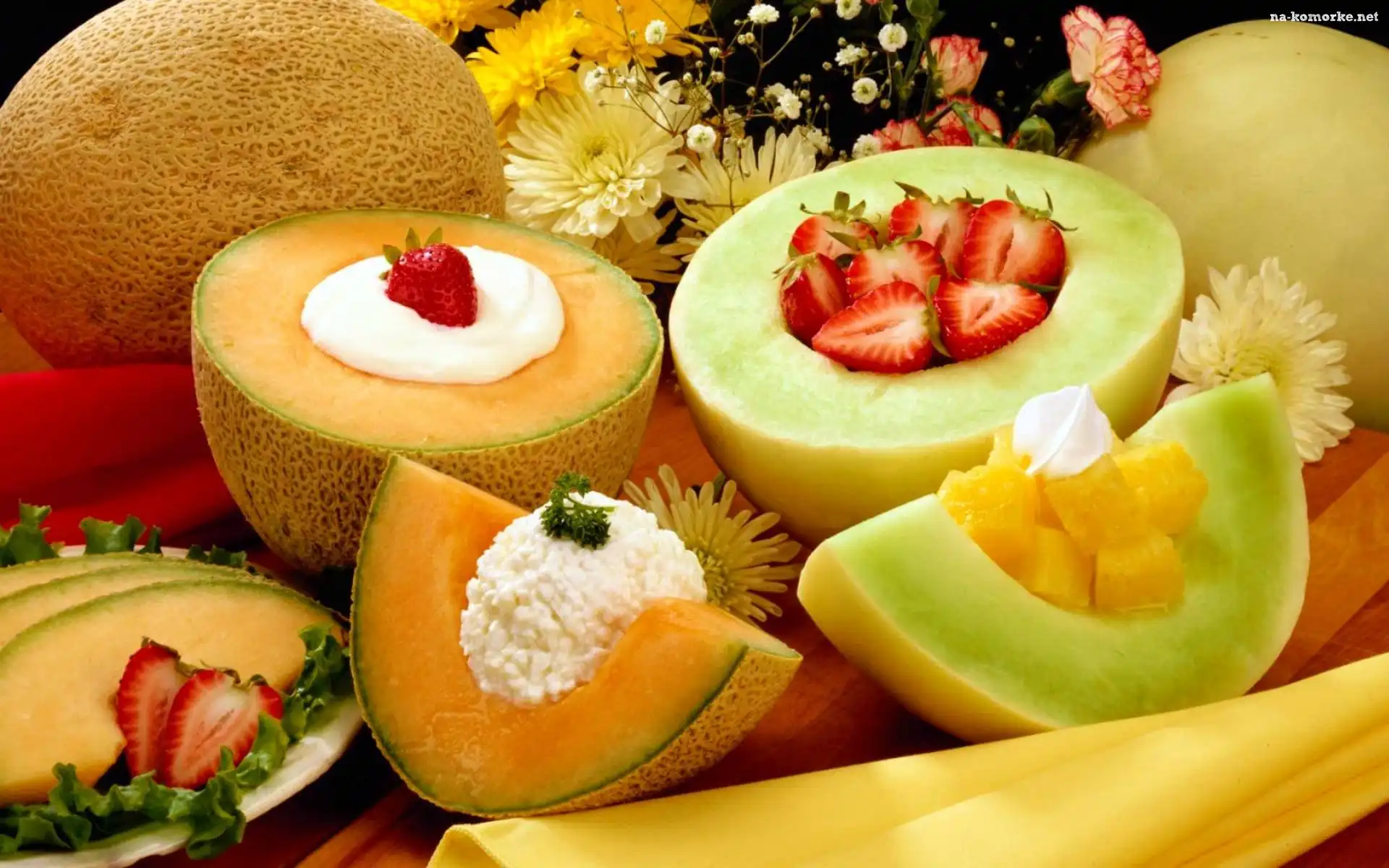 Melon, Kwiatki, Truskawki, Ananas