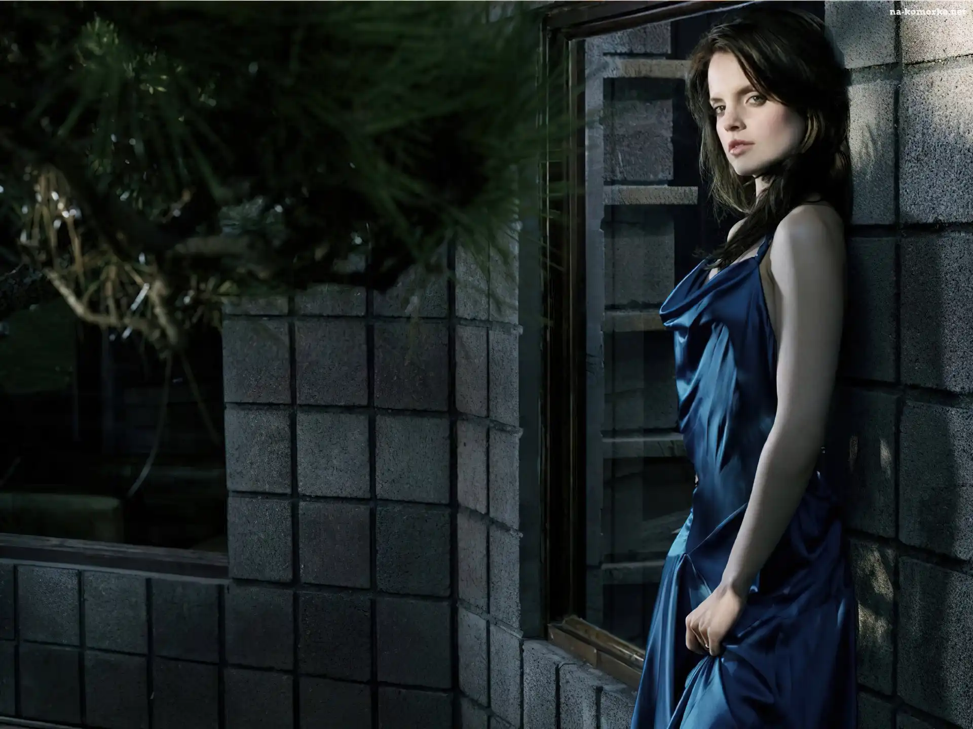 Mena Suvari, Sukienka, Niebieska