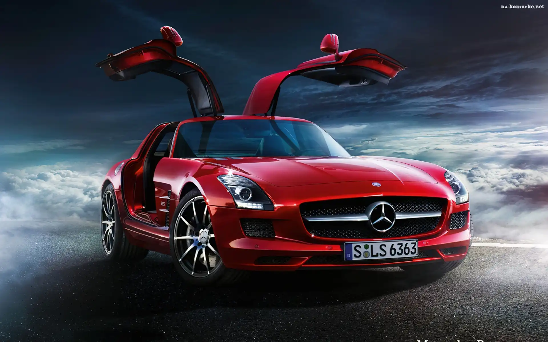 Czerwony, Mercedes SLS