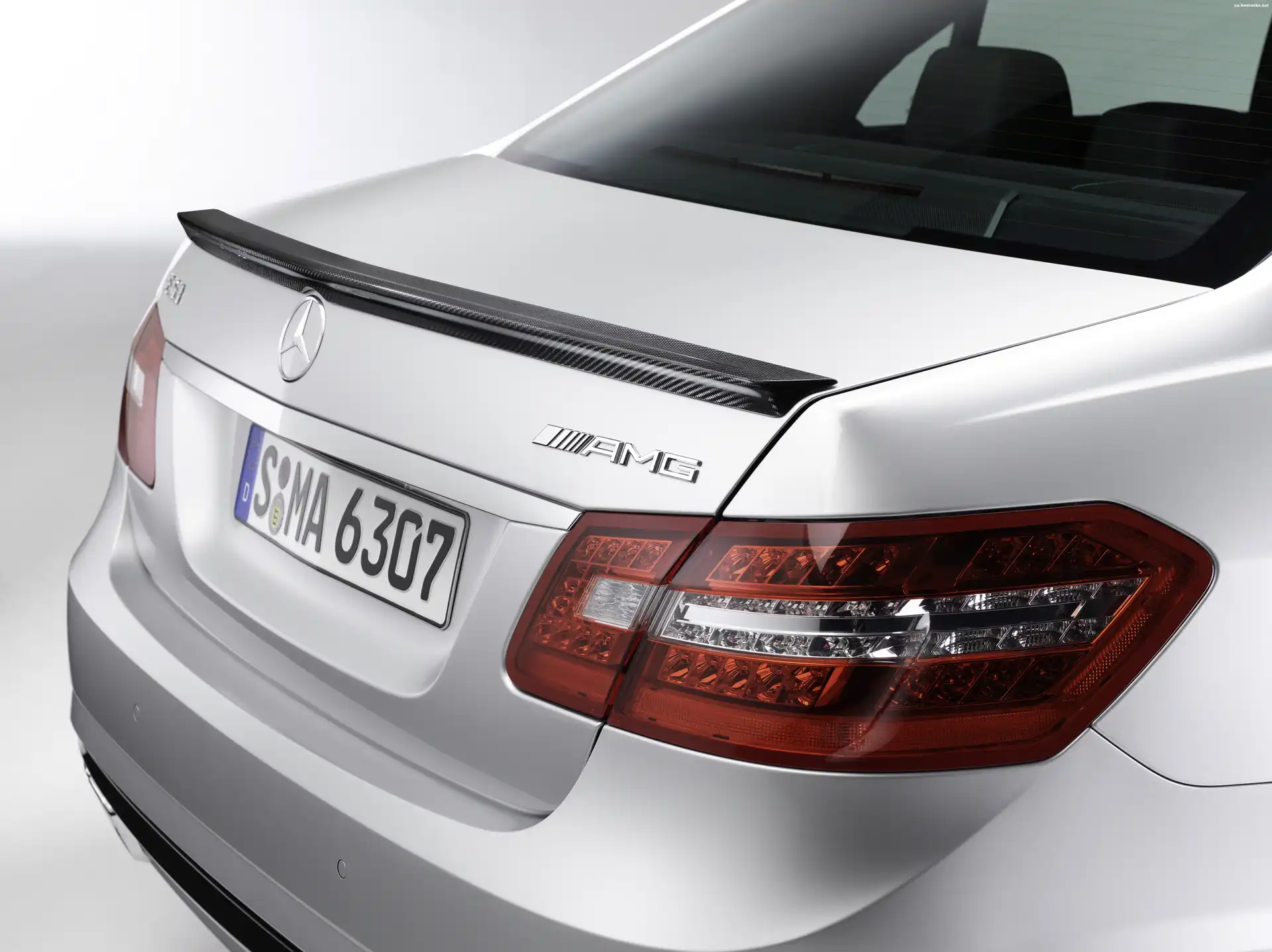 Karbon, Mercedes Benz E63, Lampa, Tył, Spojler