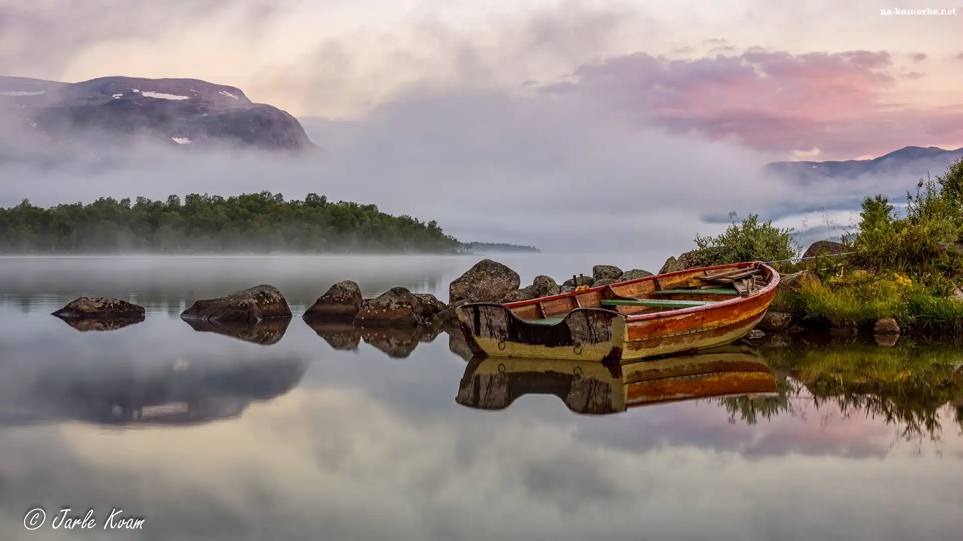 Łódka, Stavanger, Góry, Norwegia, Jezioro Mosvatnet, Kamienie, Mgła