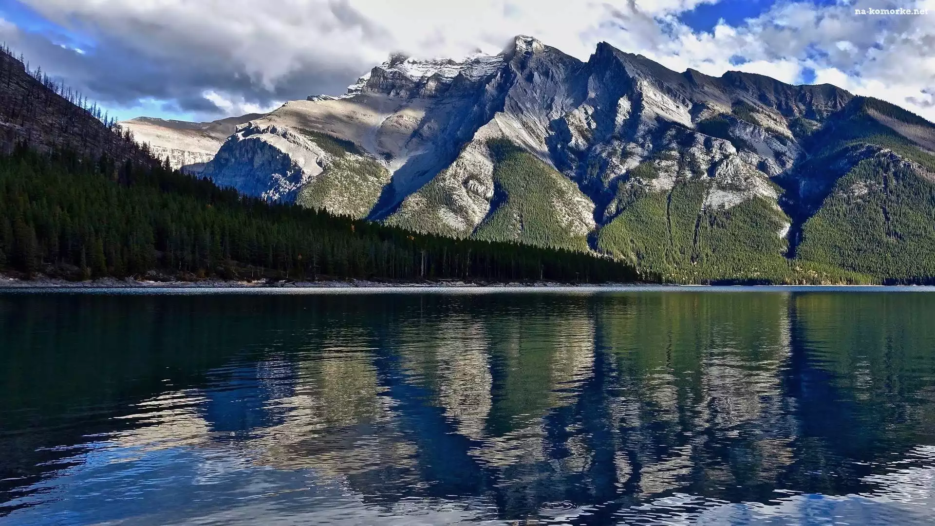 Jezioro, Alberta, Drzewa, Kanada, Lake Minnewanka, Góry Skaliste, Odbicie, Park Narodowy Banff