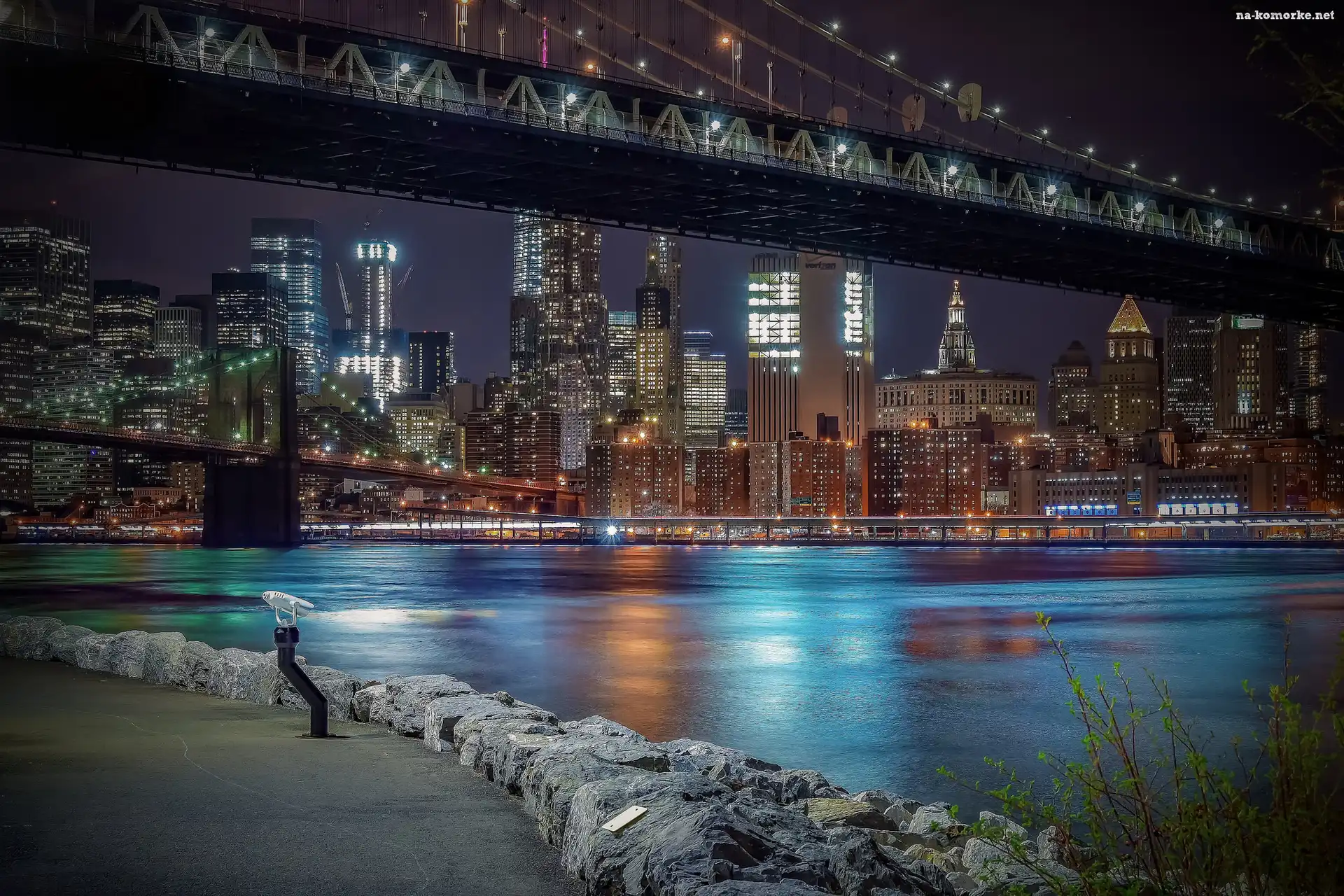 Miasto nocą, Stany Zjednoczone, Nowy Jork, Rzeka East River, Most