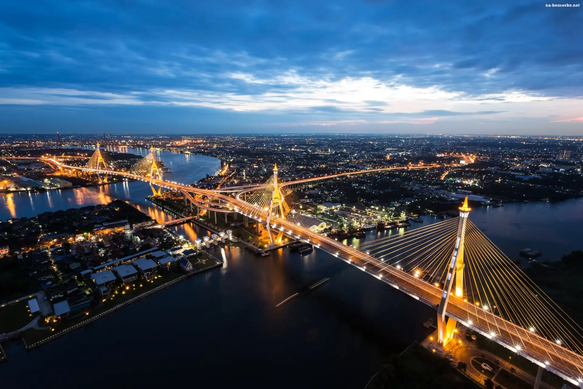 Tajlandia, Most, Bangkok