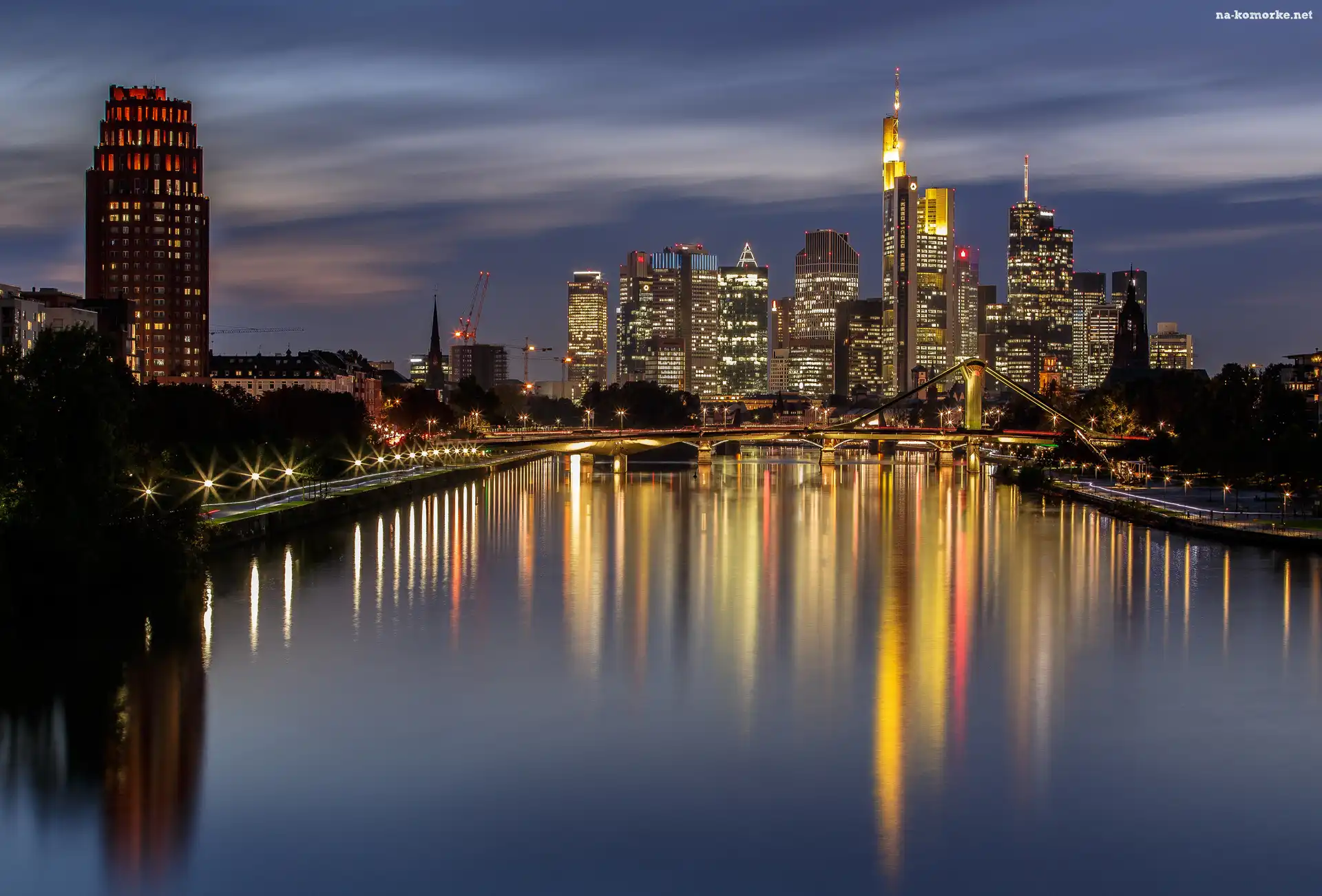 Frankfurt nad Menem, Most, Niemcy, Drapacze chmur