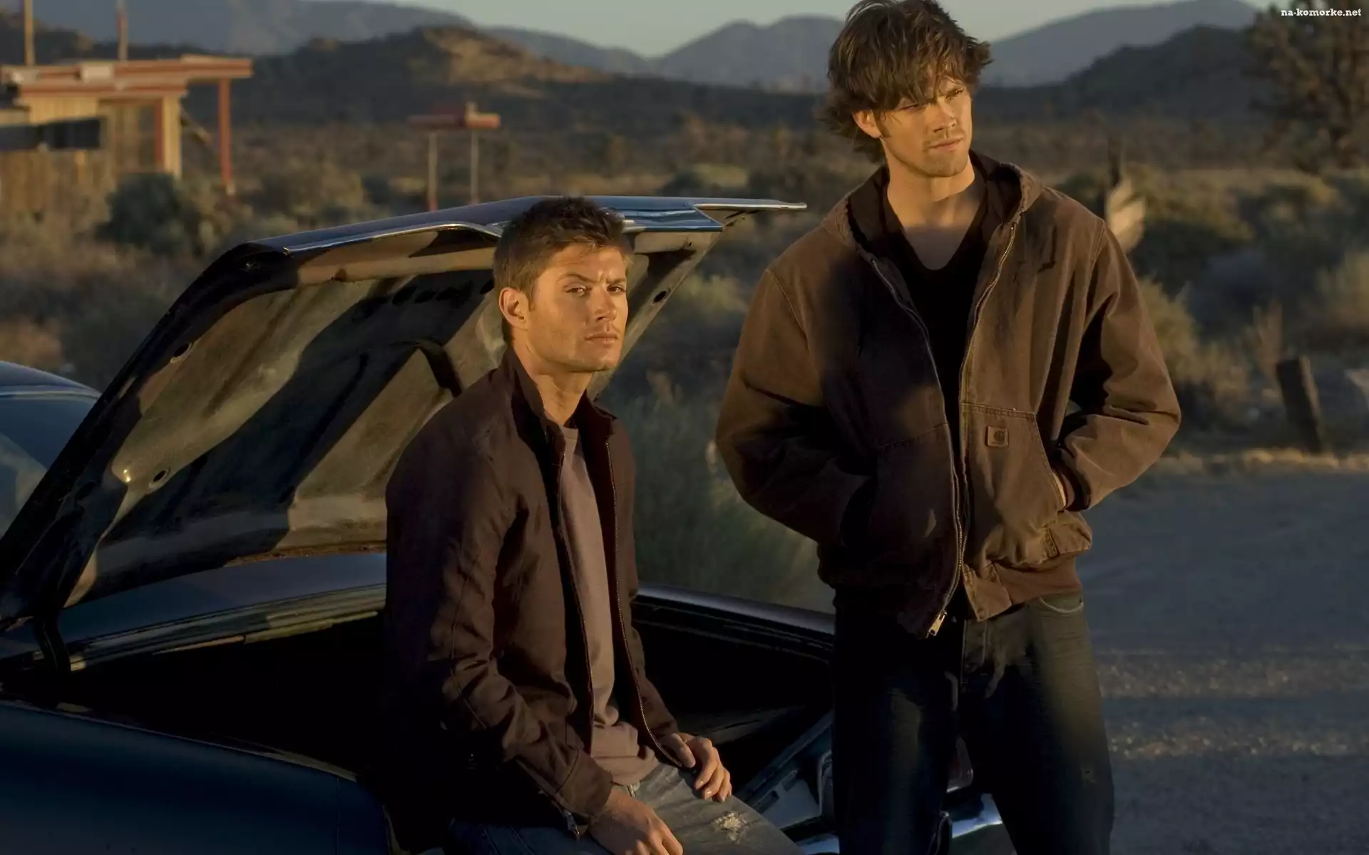 Sam - Jared Padalecki, Serial, Supernatural, Nie z tego świata, Dean - Jensen Ackles