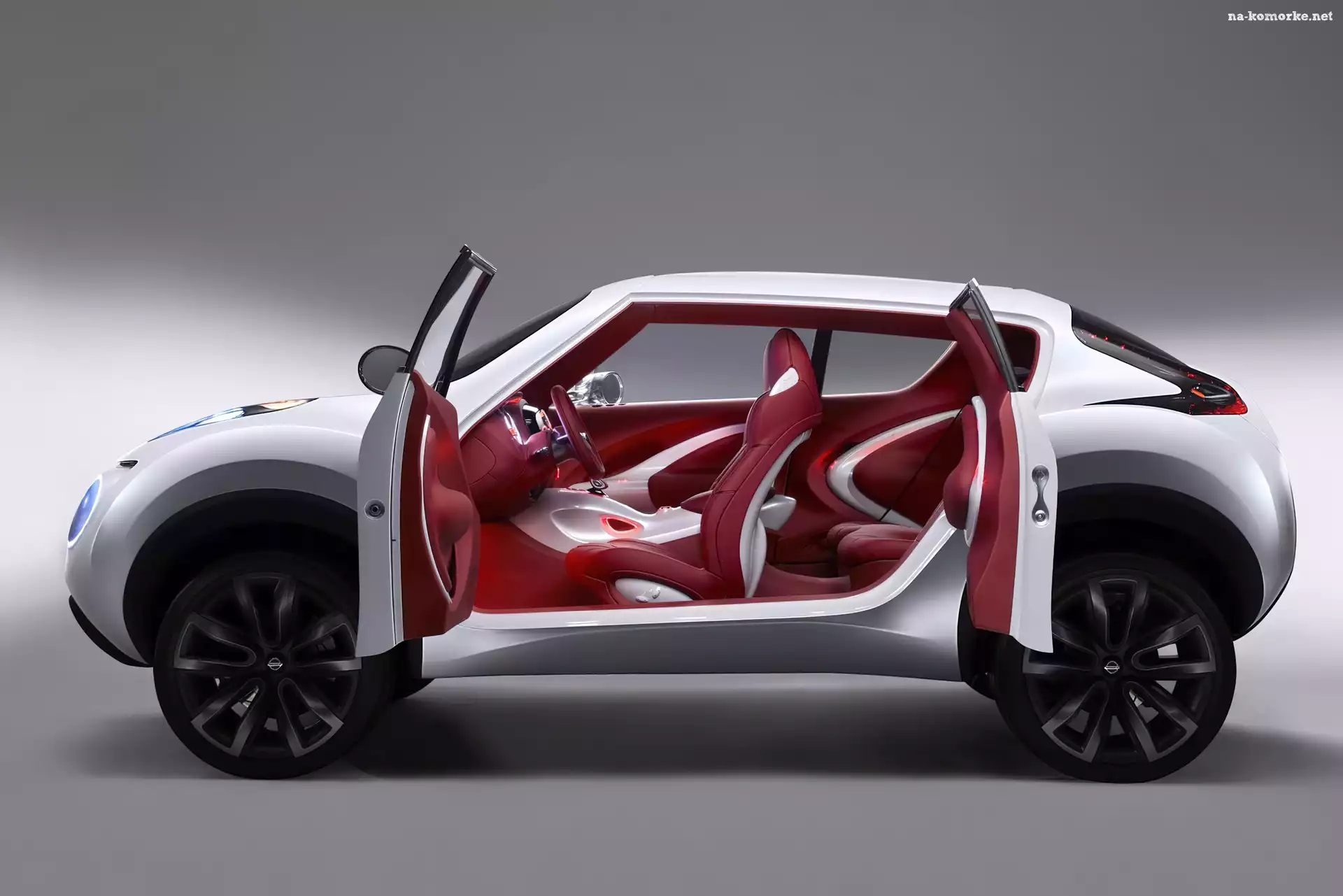 Nissan Juke, Czerwone, Wnętrze