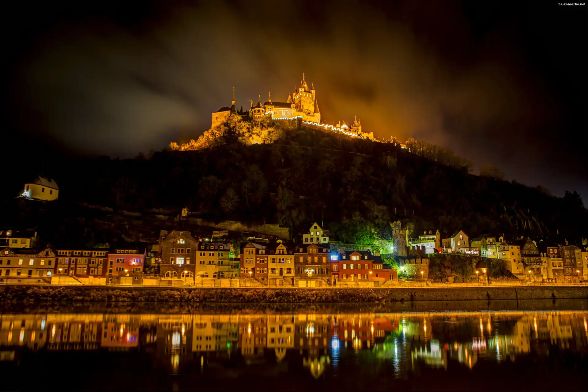 Zamek Cesarski Reichsburg, Noc, Cochem, Światła, Zamek Reichsburg Cochem, Niemcy, Rzeka, Domy
