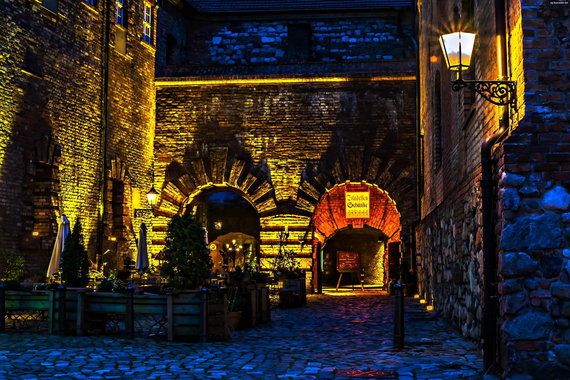 Miasto Nocą, Berlin, Niemcy, Uliczka, Kawiarniany Ogródek