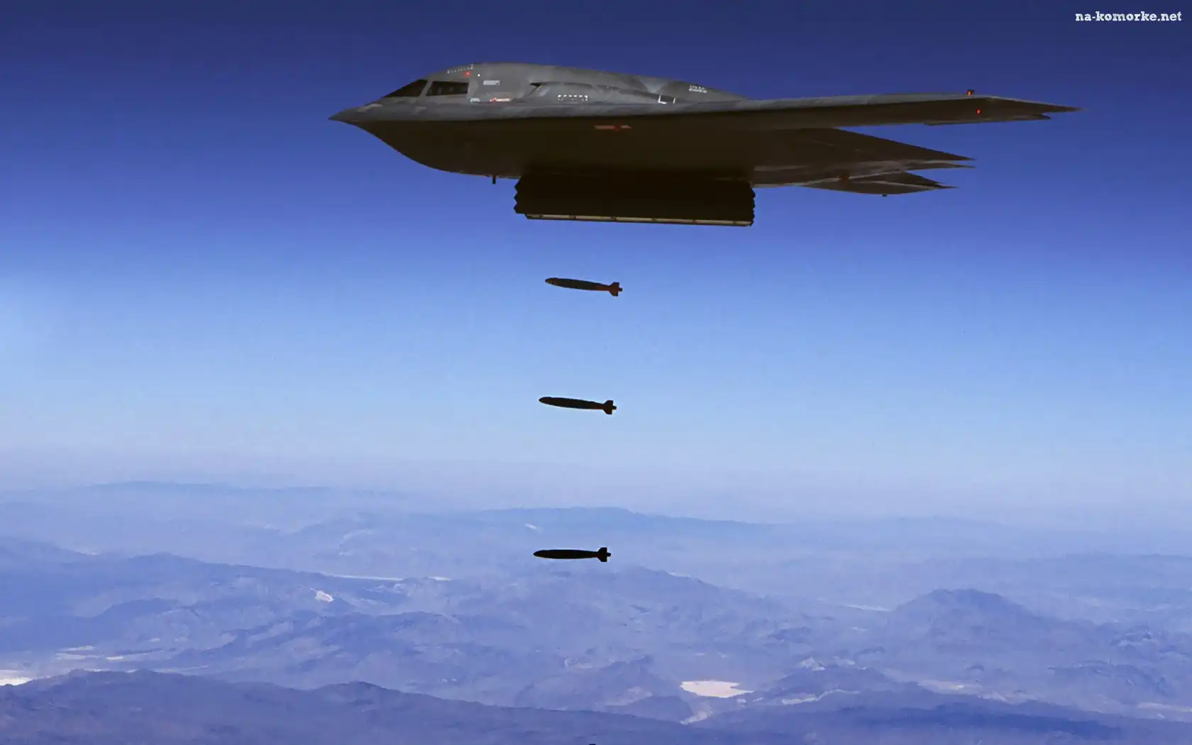 Northrop, B-2 Spirit, Nalot
