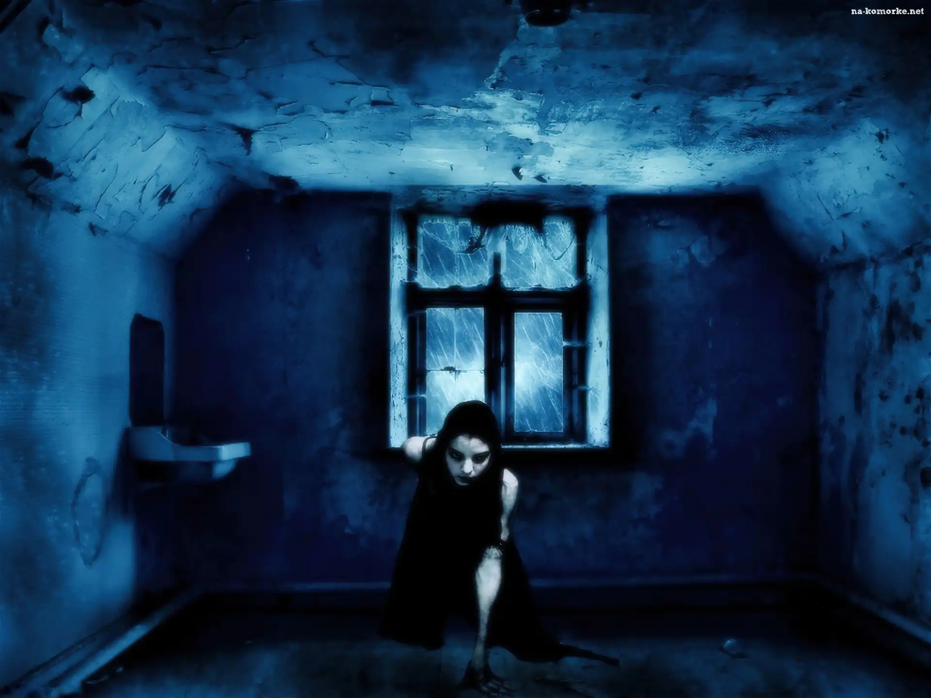 Kobieta, Horror, Okno