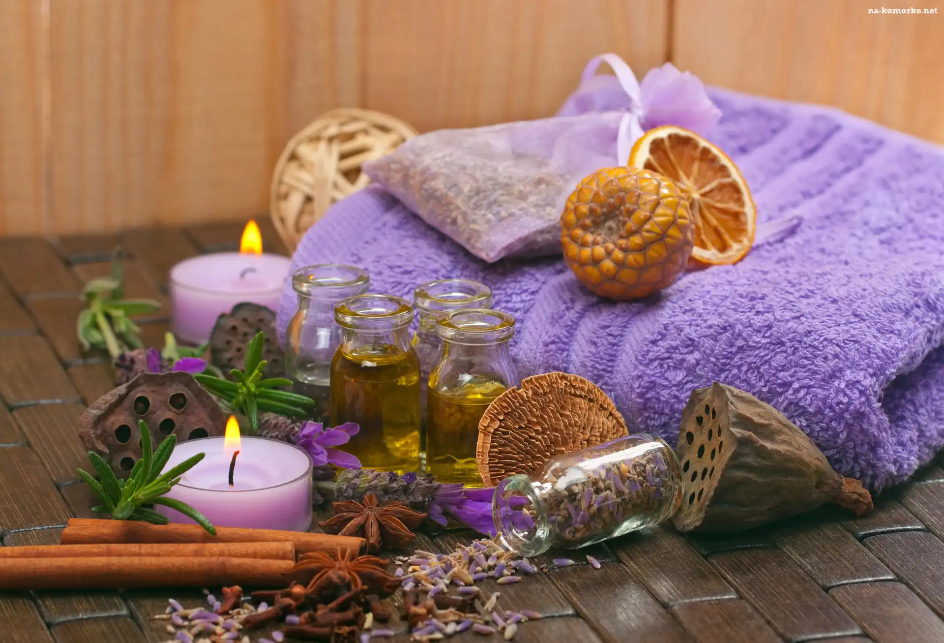 Olejki, SPA, Ręcznik, Świeczki, Buteleczki