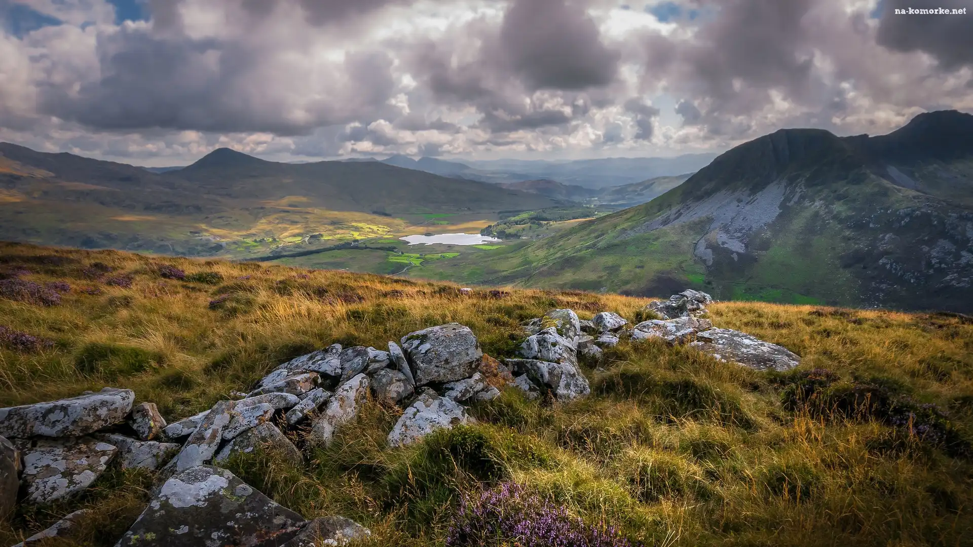 Kamienie, Park Narodowy Snowdonia, Walia, Chmury, Góry, Dolina