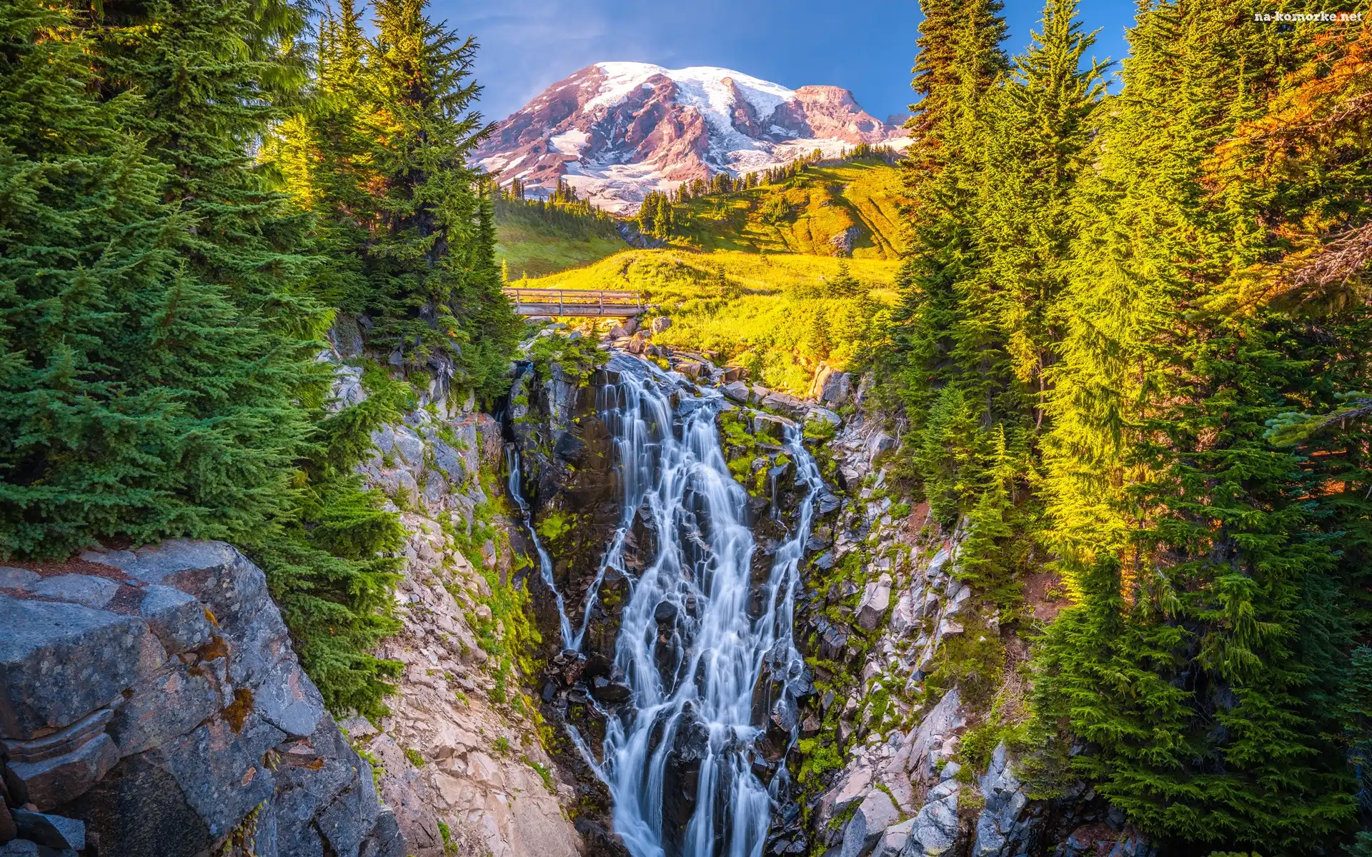 Park Narodowy Mount Rainier, Stan Waszyngton, Stratowulkan Mount Rainier, Stany Zjednoczone, Góry, Wodospad, Myrtle Falls, Drzewa