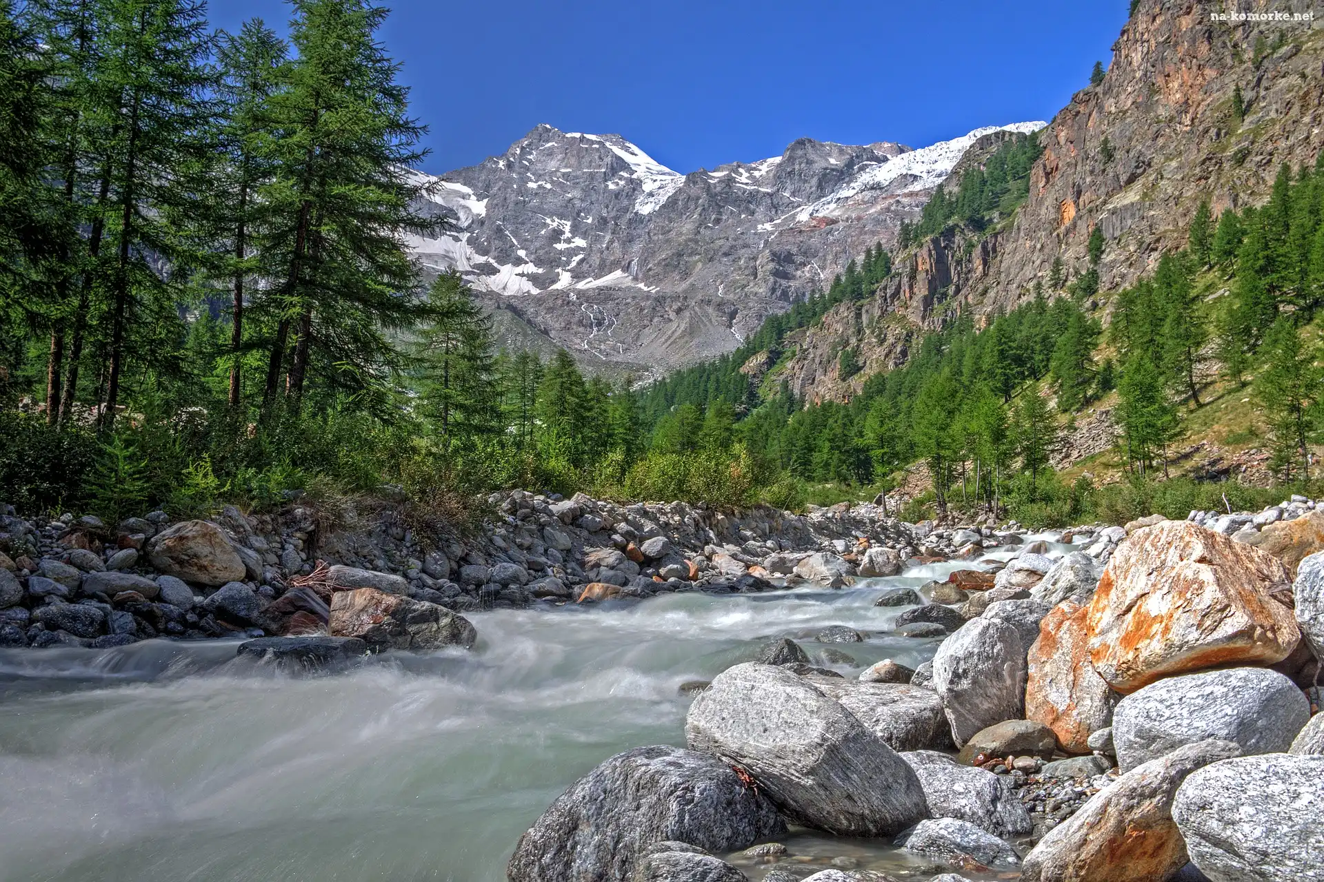 Dolina Aosty, Park Narodowy Gran Paradiso, Włochy, Kamienie, Rzeka, Góry, Alpy