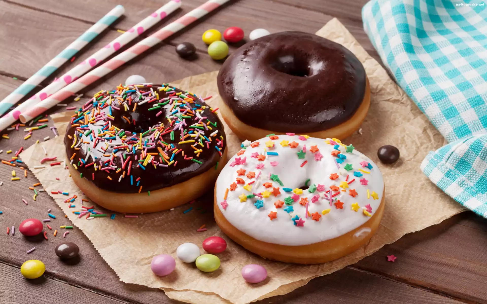 Polewa, Trzy, Lukrowane, Pączki, Donuty