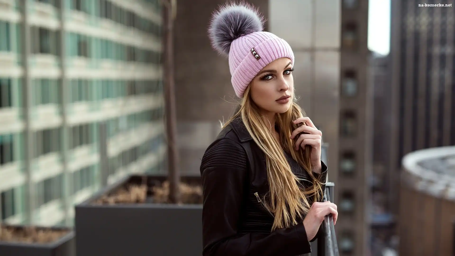 Pompon, Kobieta, Blondynka, Różowa, Czapka