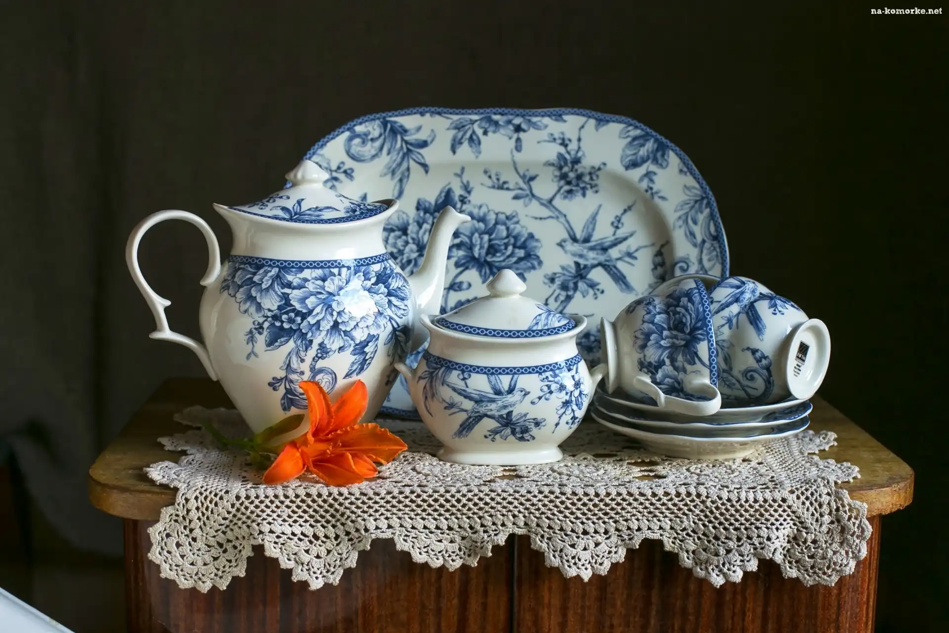 Talerzyki, Dzbanek, Cukiernica, Serweta, Porcelana, Szydełkowa, Półmisek, Kwiat, Pomarańczowy, Filiżanki, Niebieski, Wzór, Adelaide Blue