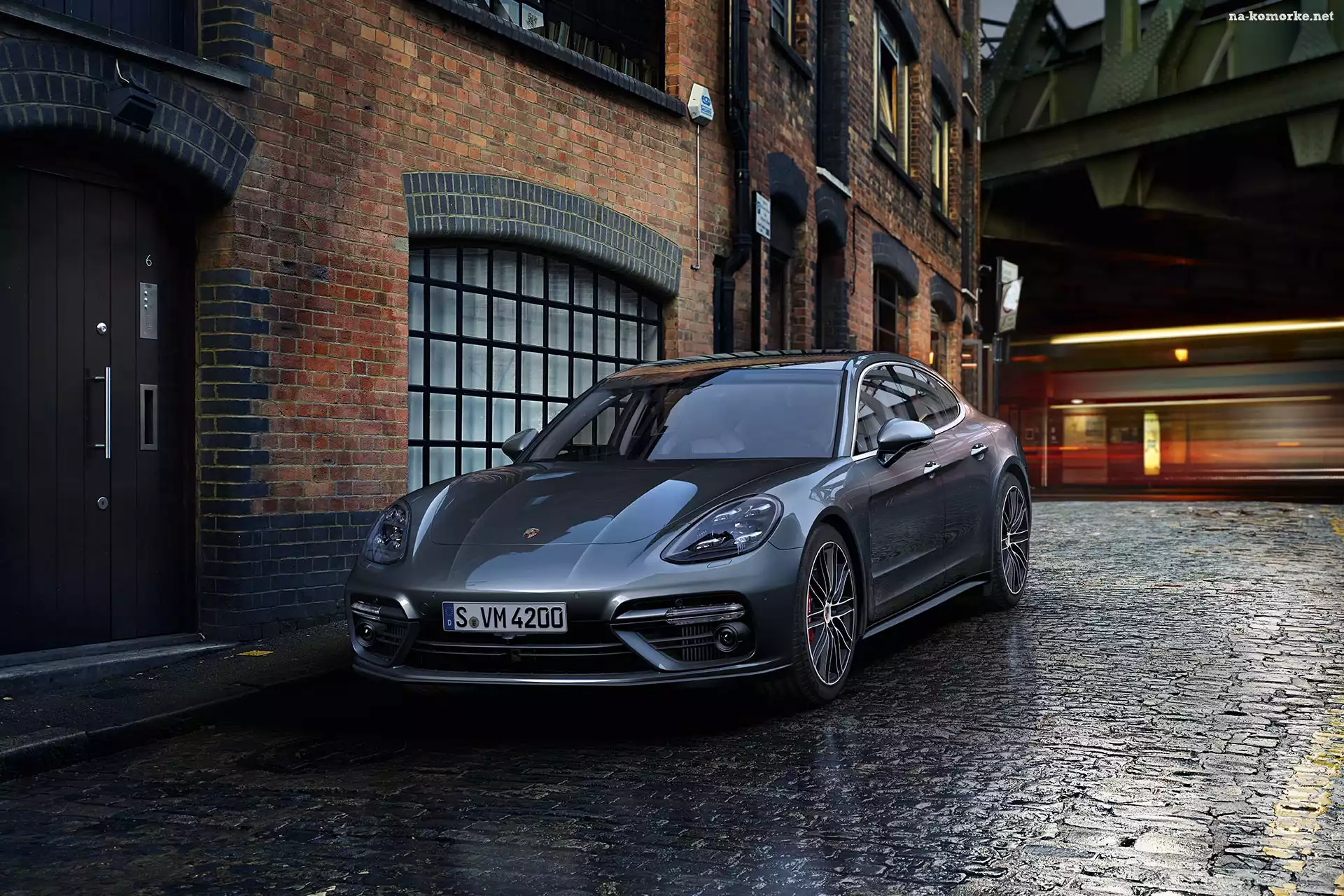 Porsche Panamera Turbo, 2016, Dom