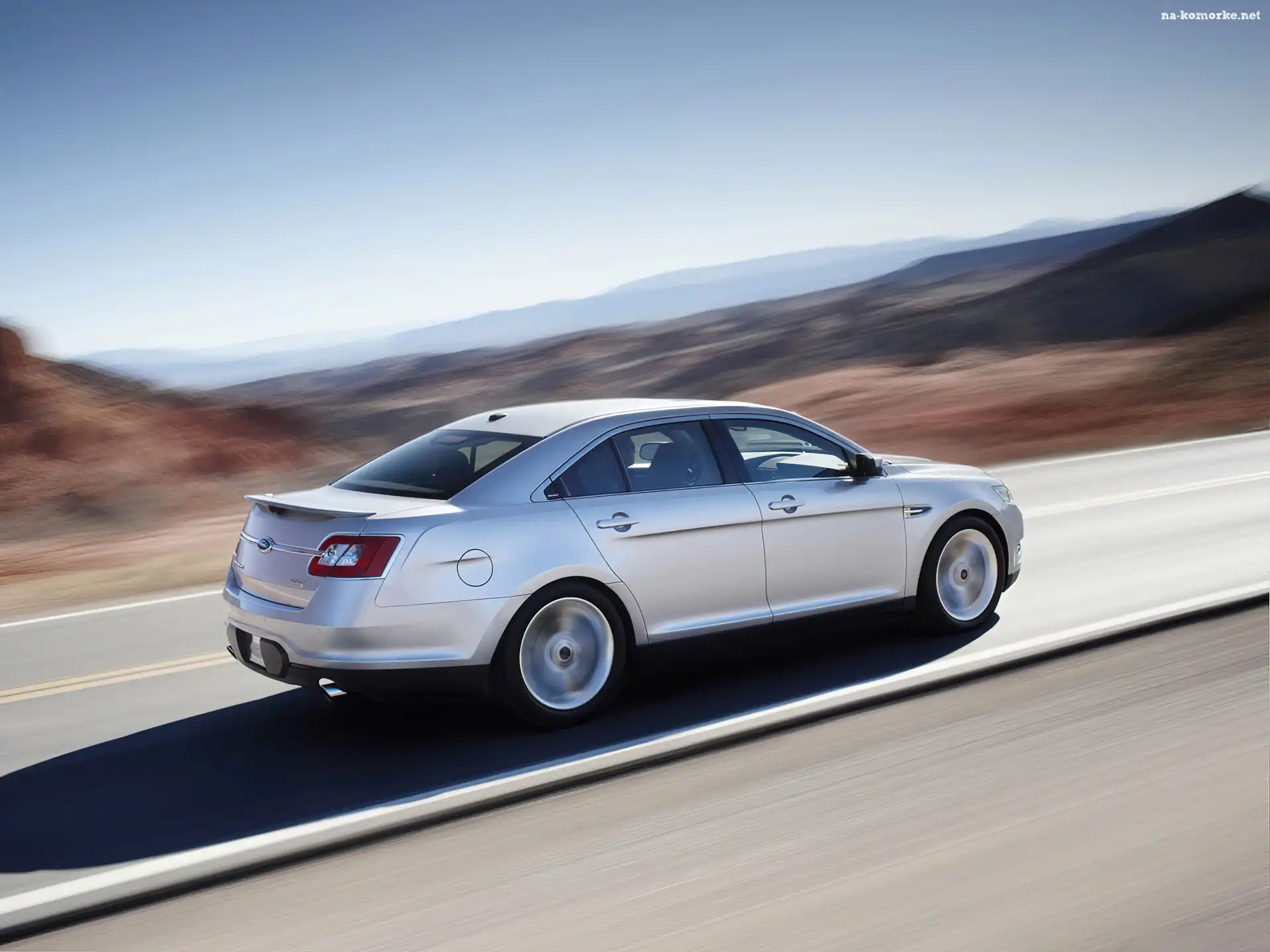 Prawa, Ford Taurus, Strona