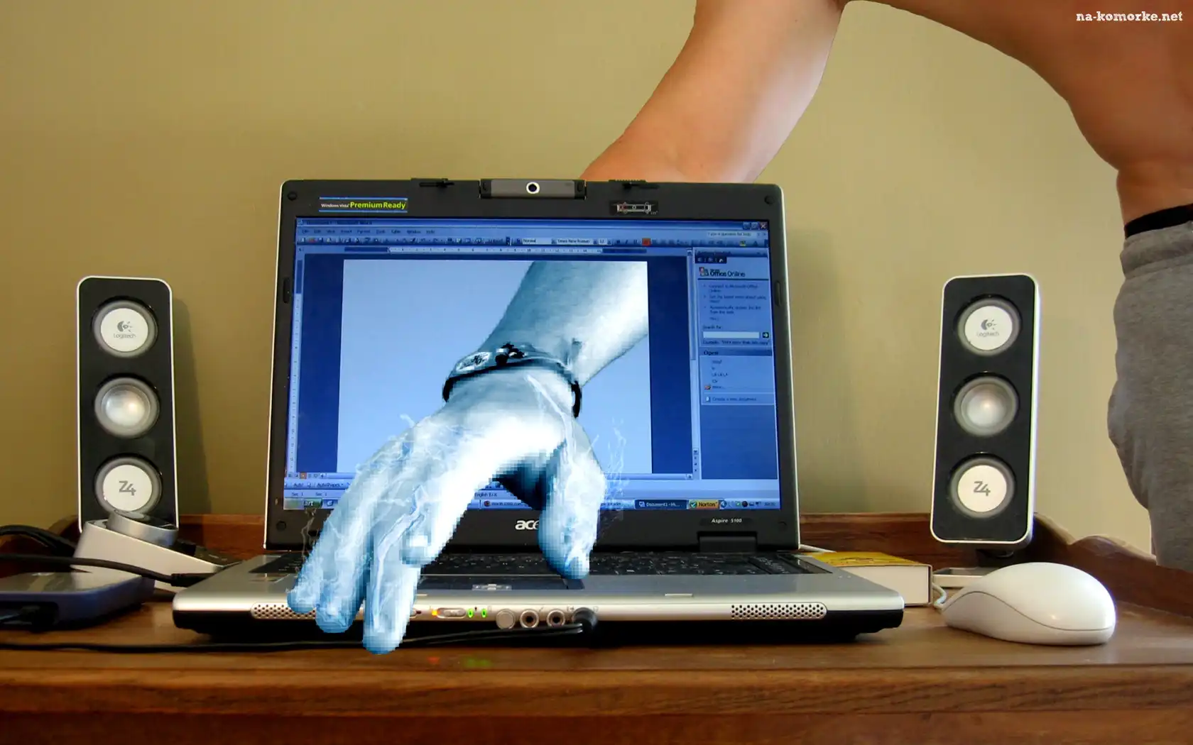 Ręka, 4D, Monitor, Laptop