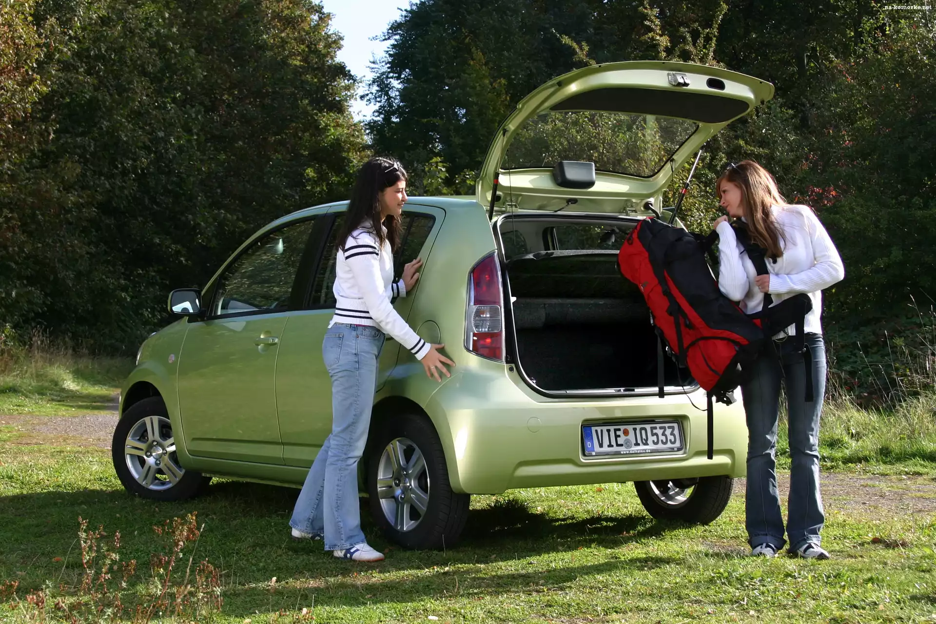 Reklama, Bagażnik, Daihatsu Sirion, Pojemny
