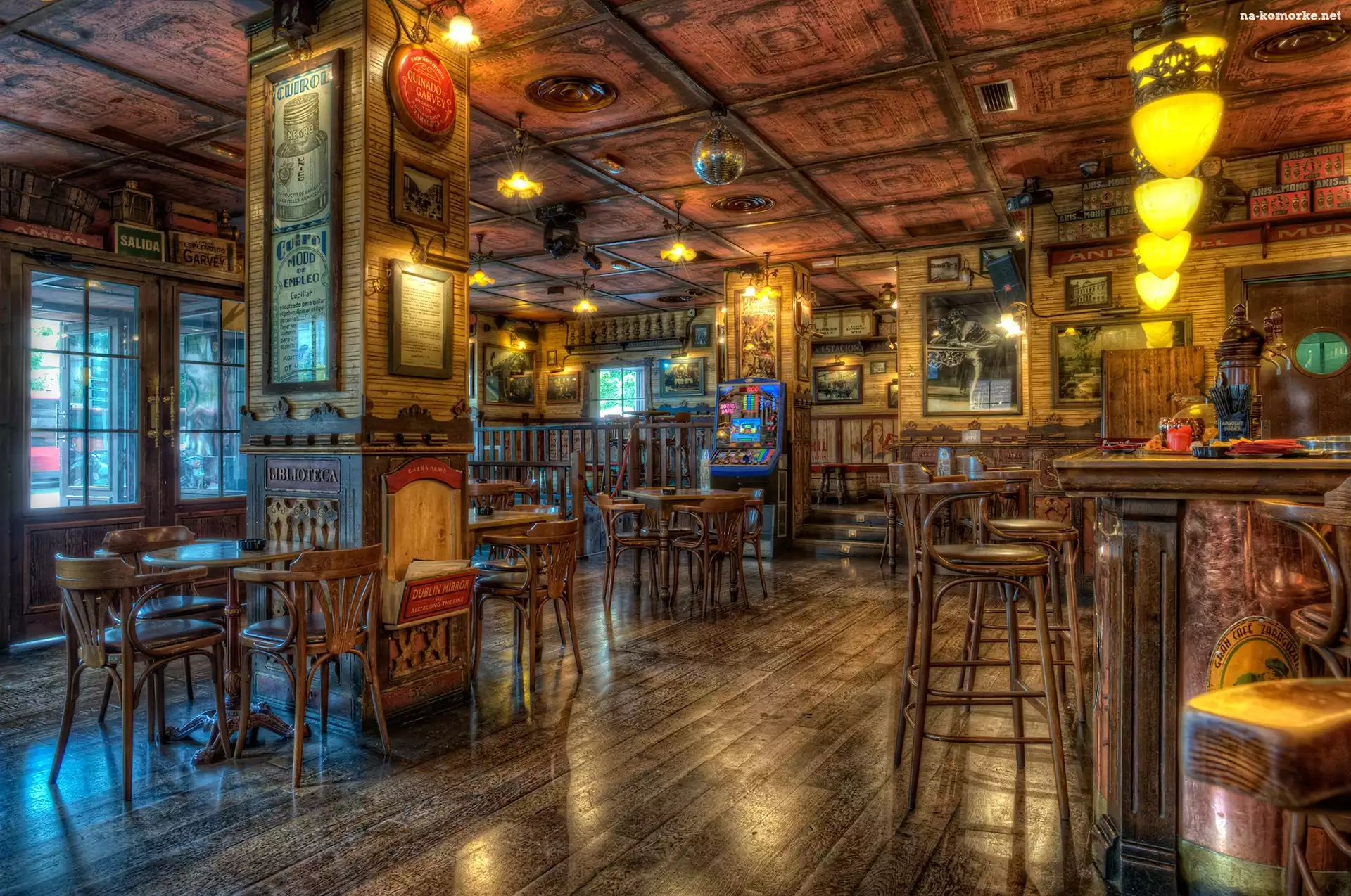 Rerstauracja, Bar, Stoliki, Krzesła