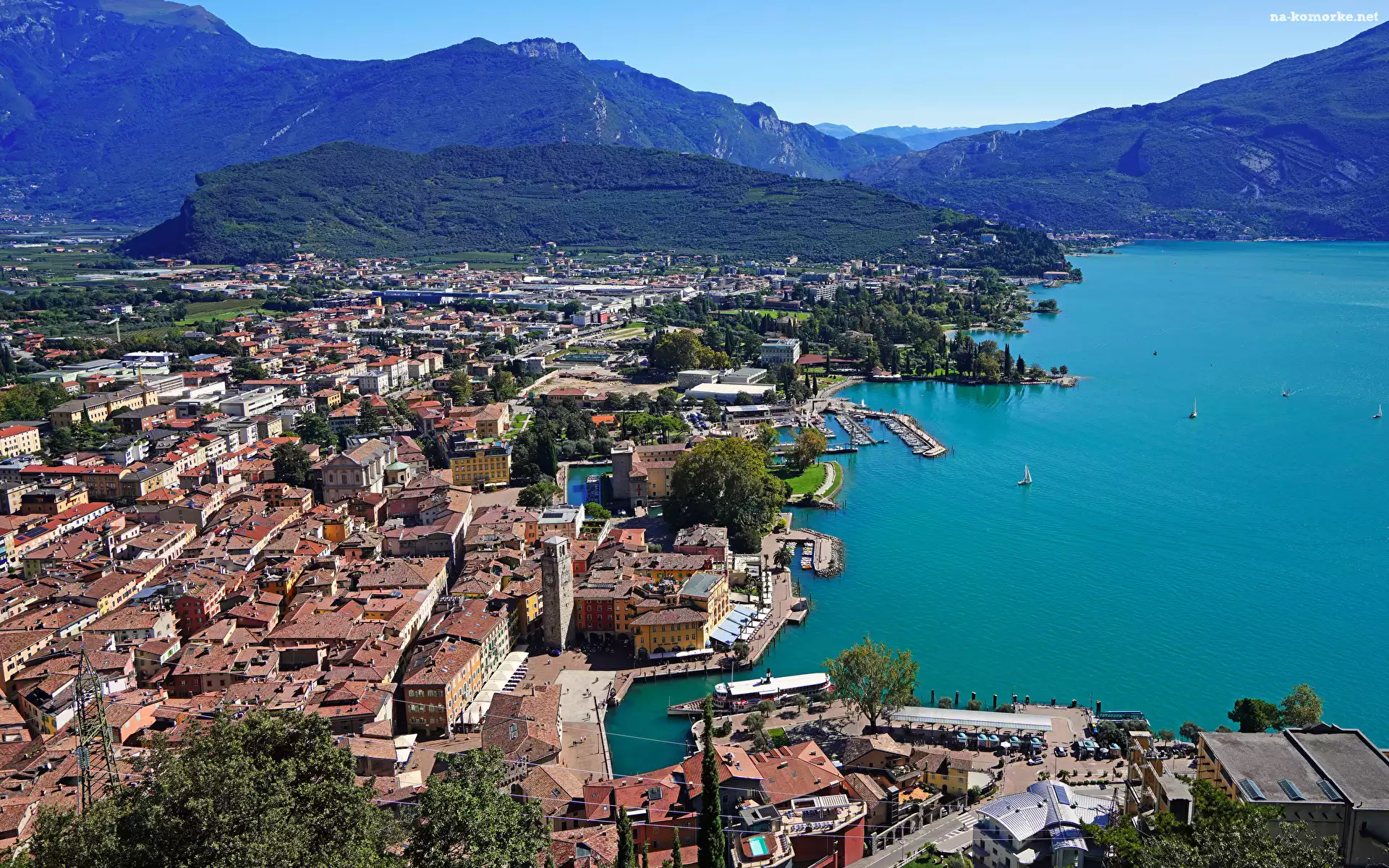 Jezioro, Domy, Góry, Riva del Garda, Alpy, Włochy, Drzewa, Miasto, Las, Lake Garda