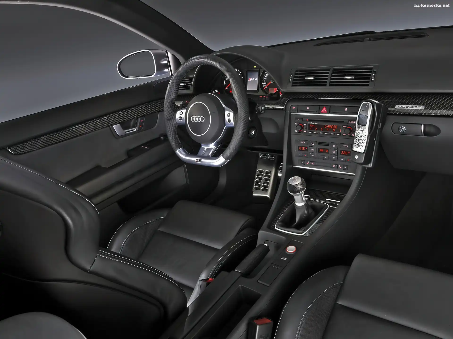 Audi, RS4, Wnętrze