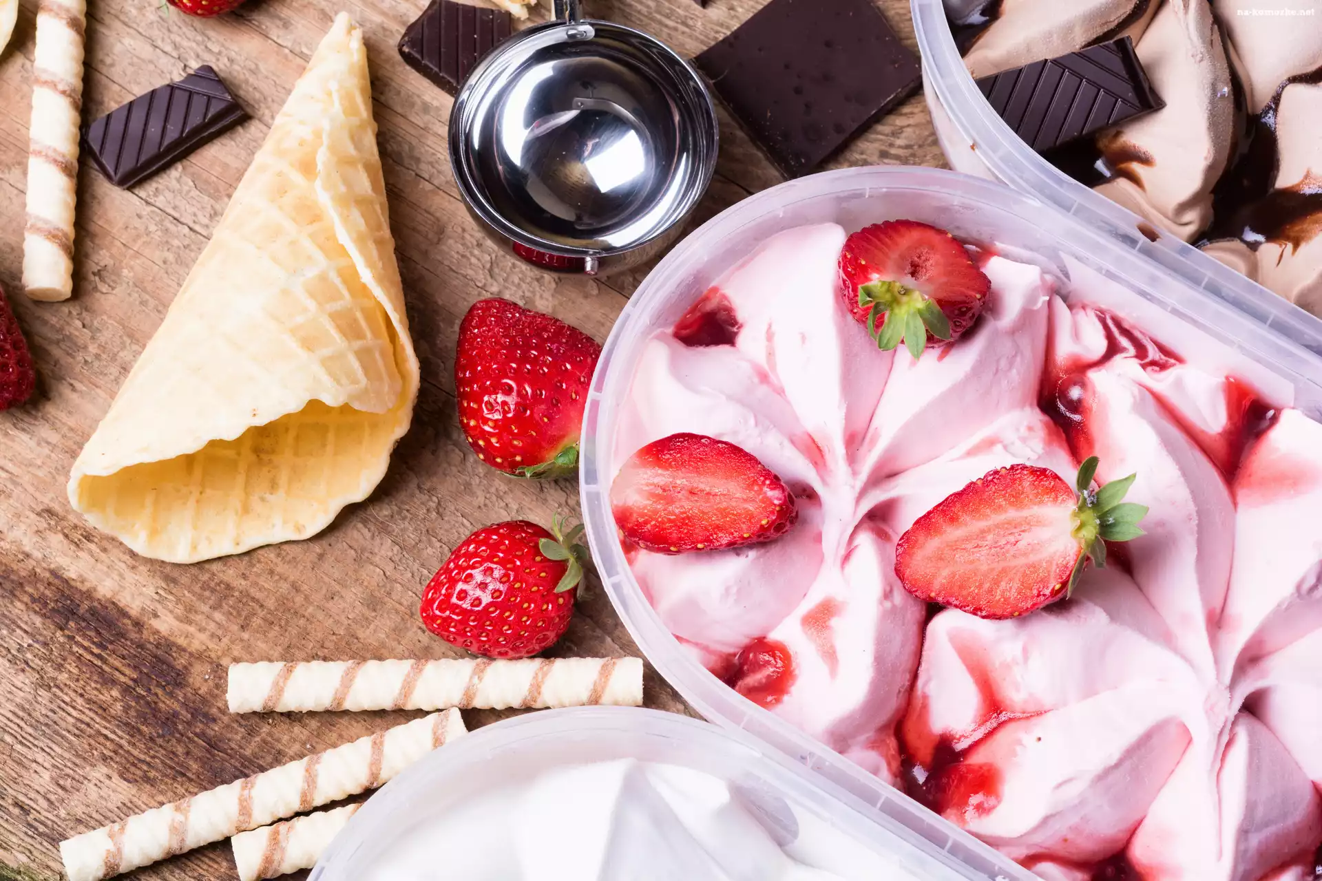 Lody, Rurki, Czekolada, Owocowe, Truskawki, Wafle, Rożek