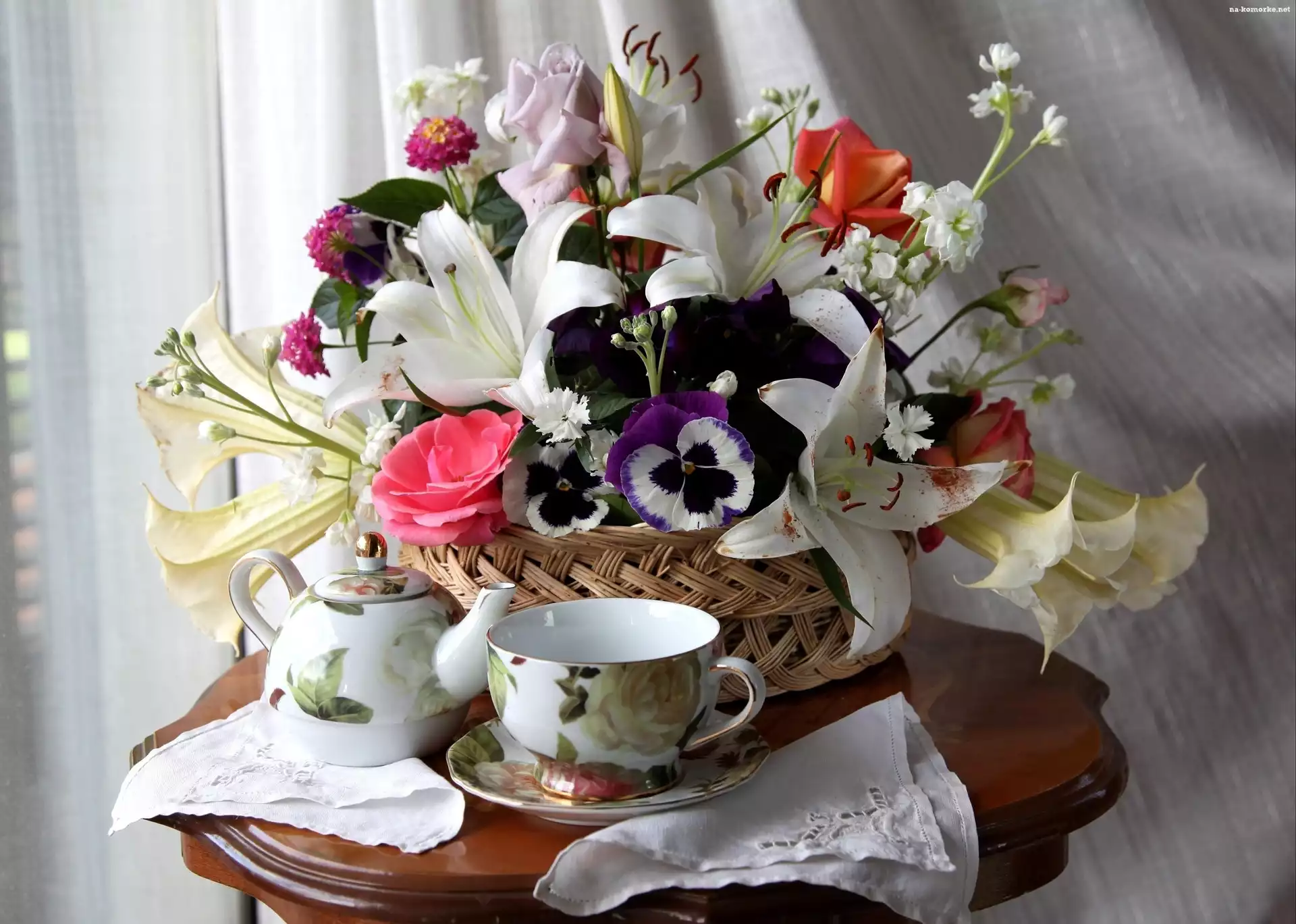 Serwetki, Lilie, Róże, Bratki, Porcelana