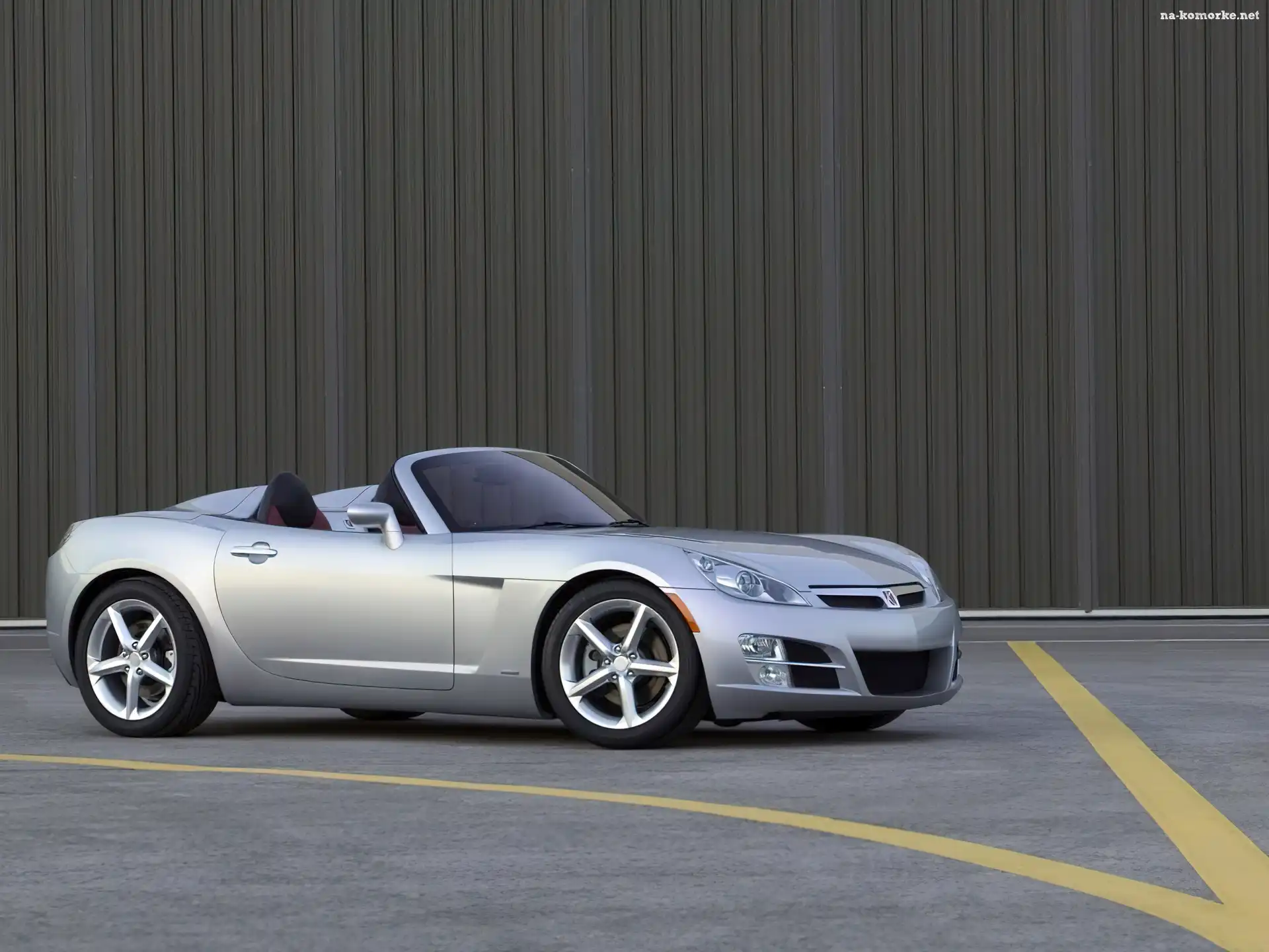 Saturn Sky, Szyba