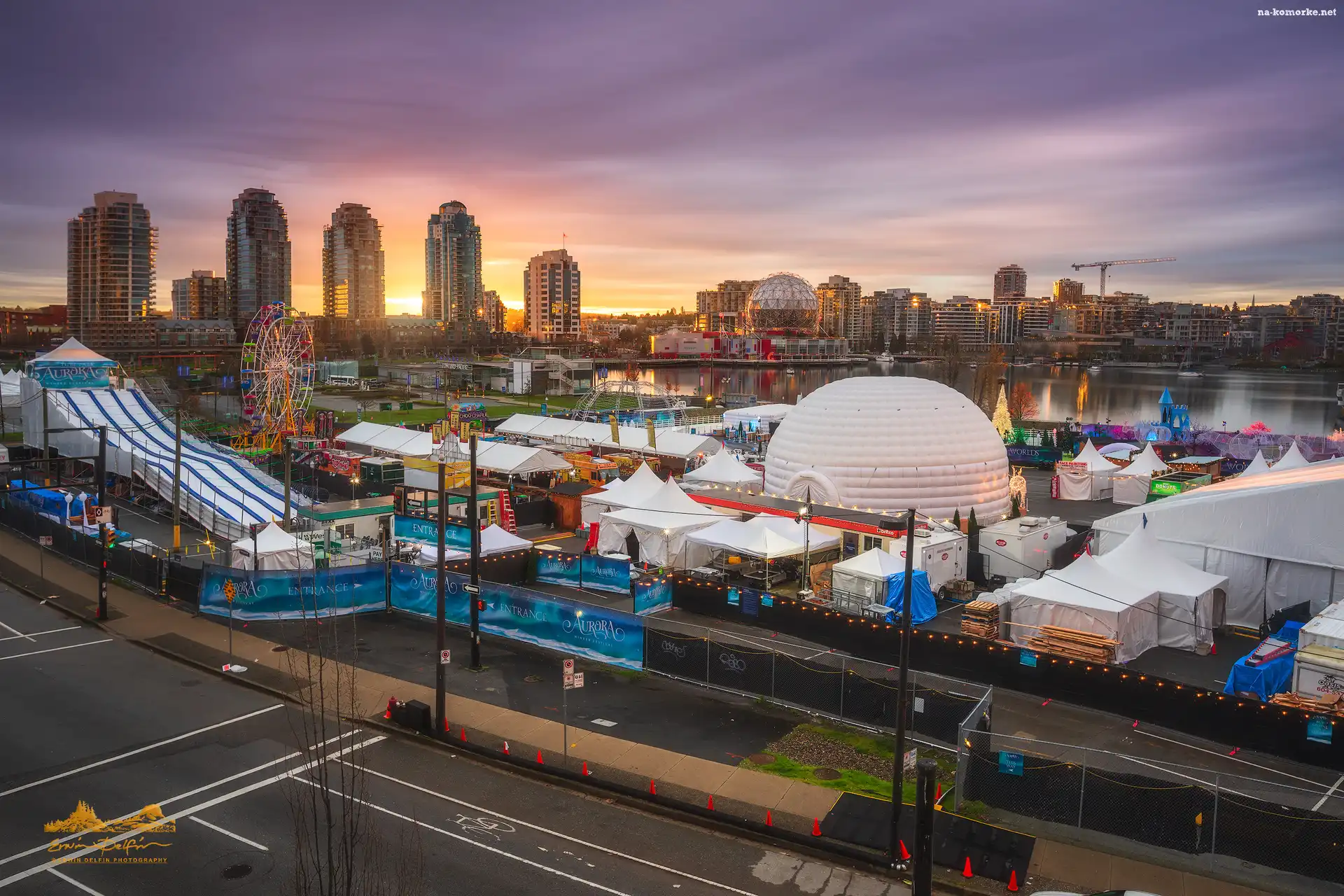 Wieżowce, Kanada, Namioty, Jarmark, Wschód słońca, Vancouver, Droga, Aurora Winter Festival, Karuzela