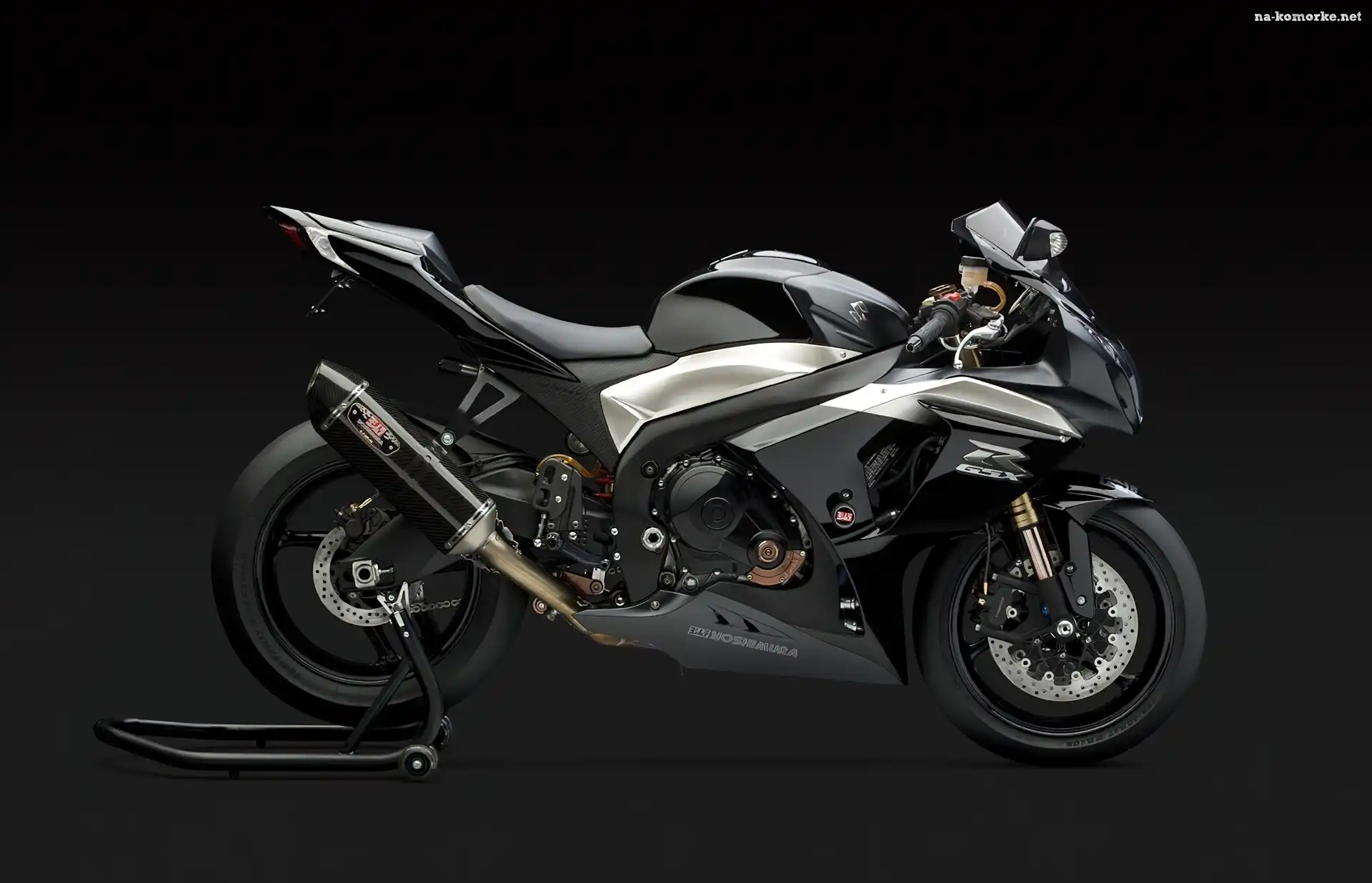Suzuki GSX-R 1000, Tłumik, Sportowy
