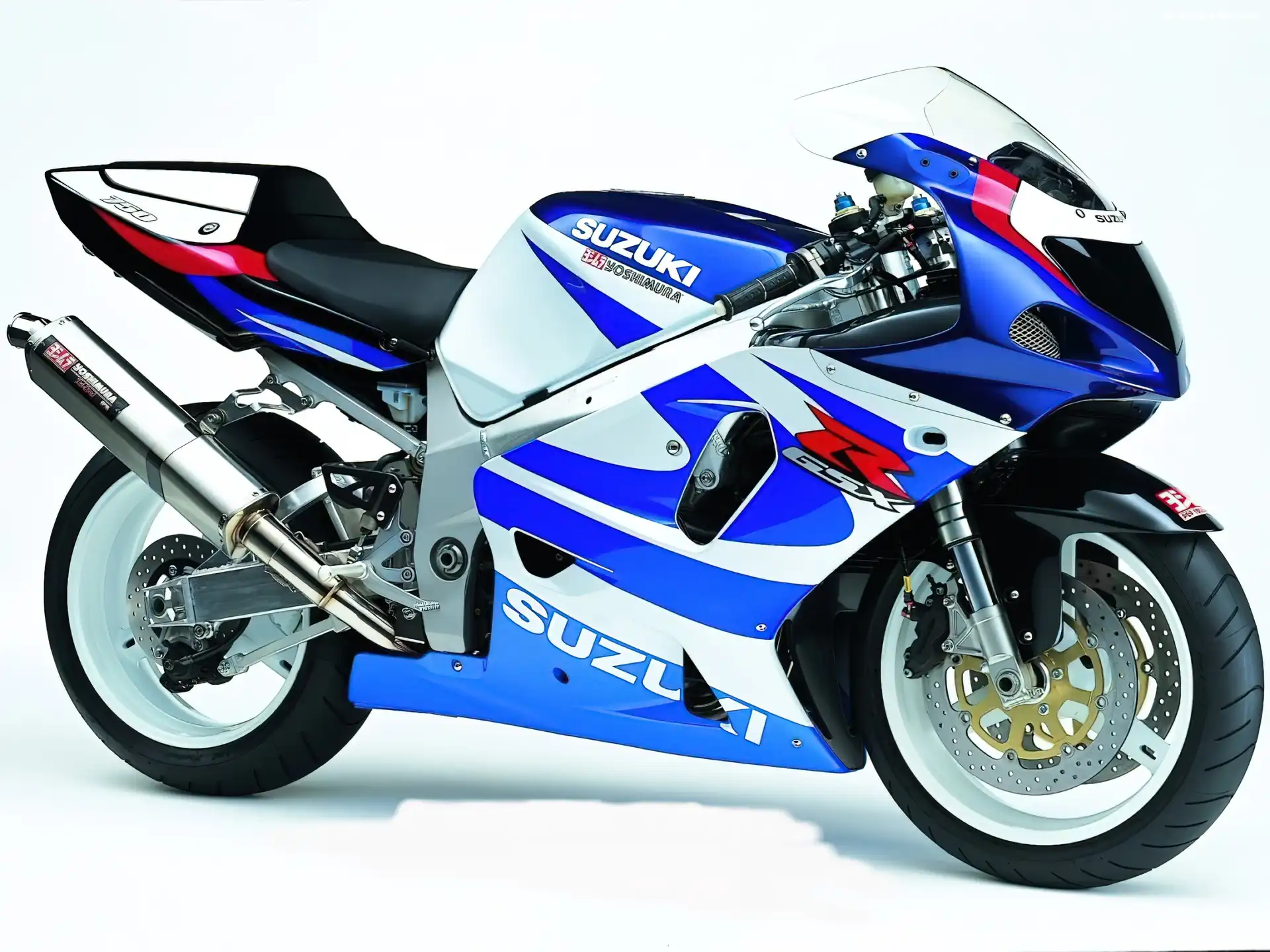 Motory Suzuki, koła, lusterka, opony, kierownica, tłumik , siedzenie , światła