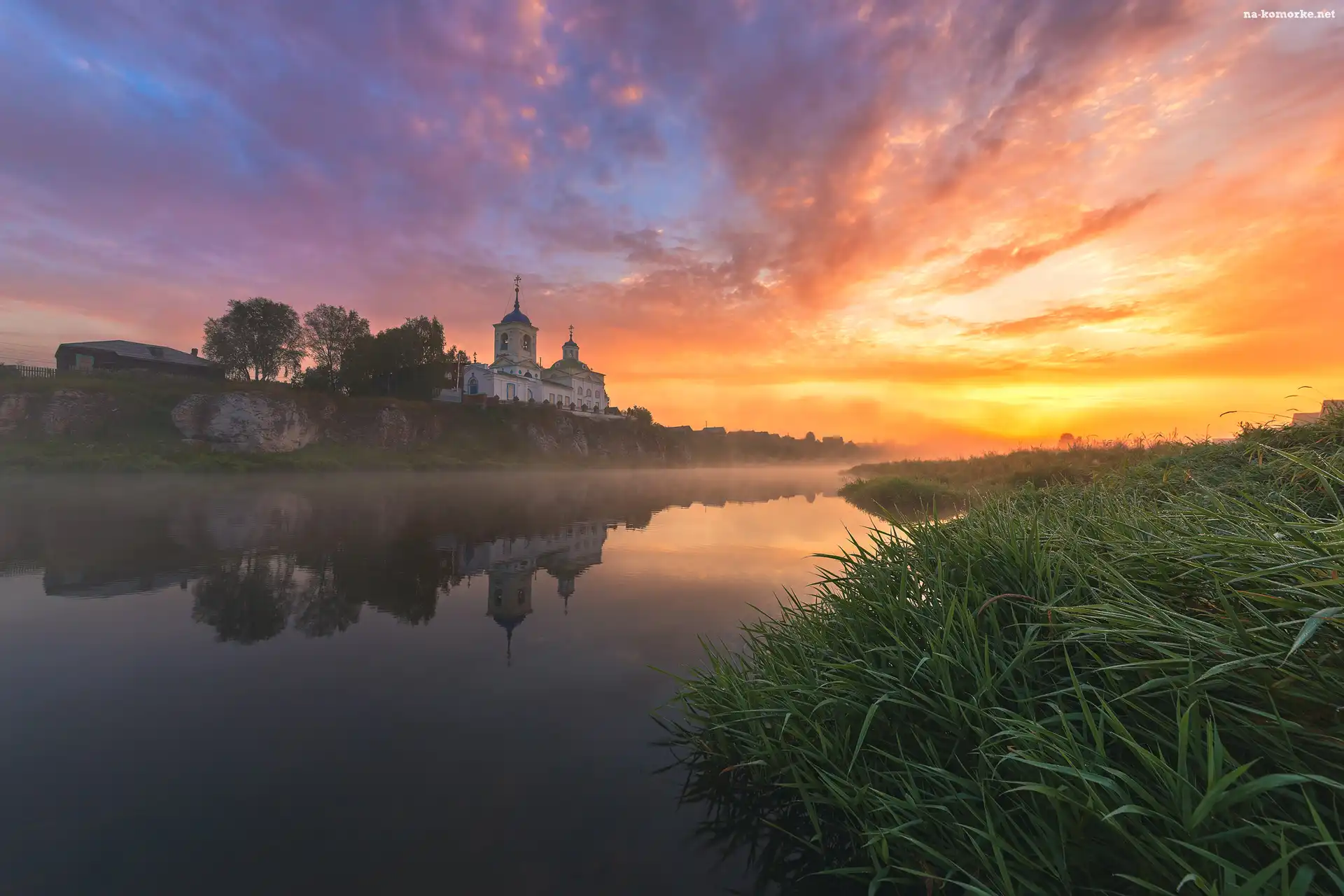 Trawy, Rzeka, Cerkiew, Wschód słońca, Mgła