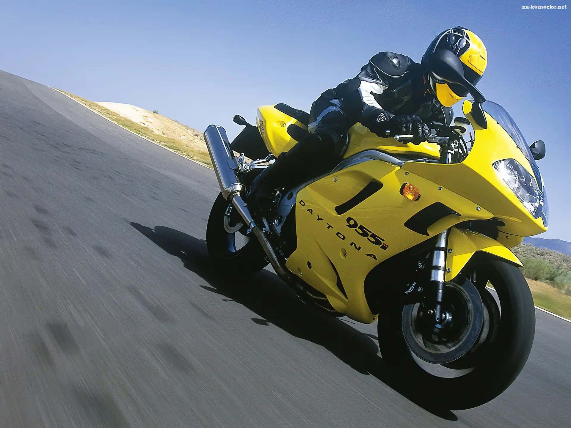 Triumph Daytona 955i, Owiewki, Kierownica