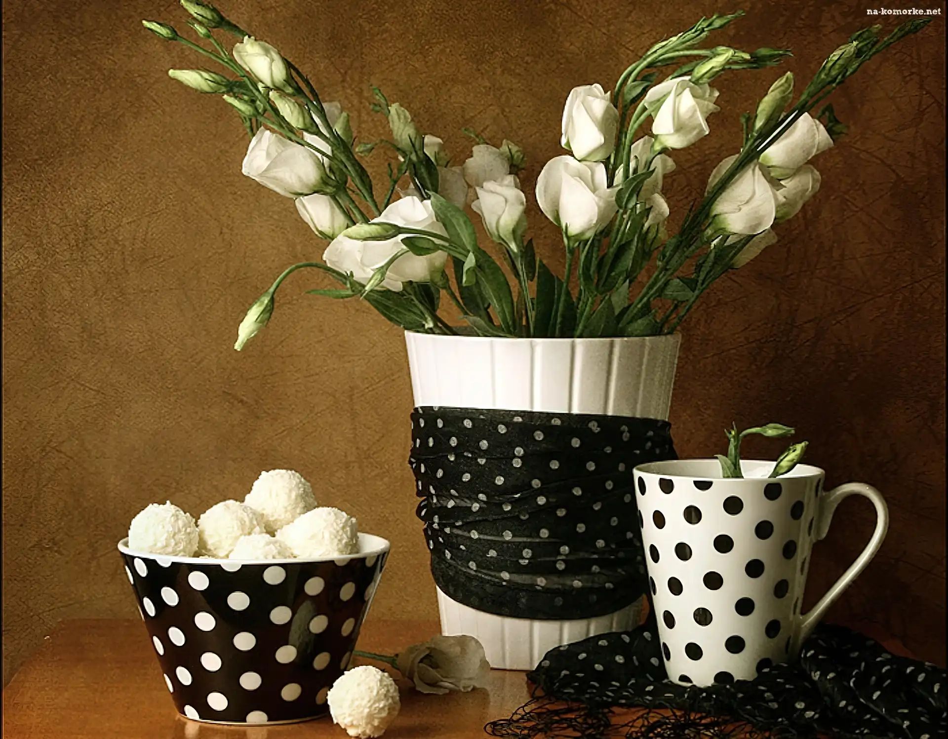 Eustoma, Kompozycja, Wazon