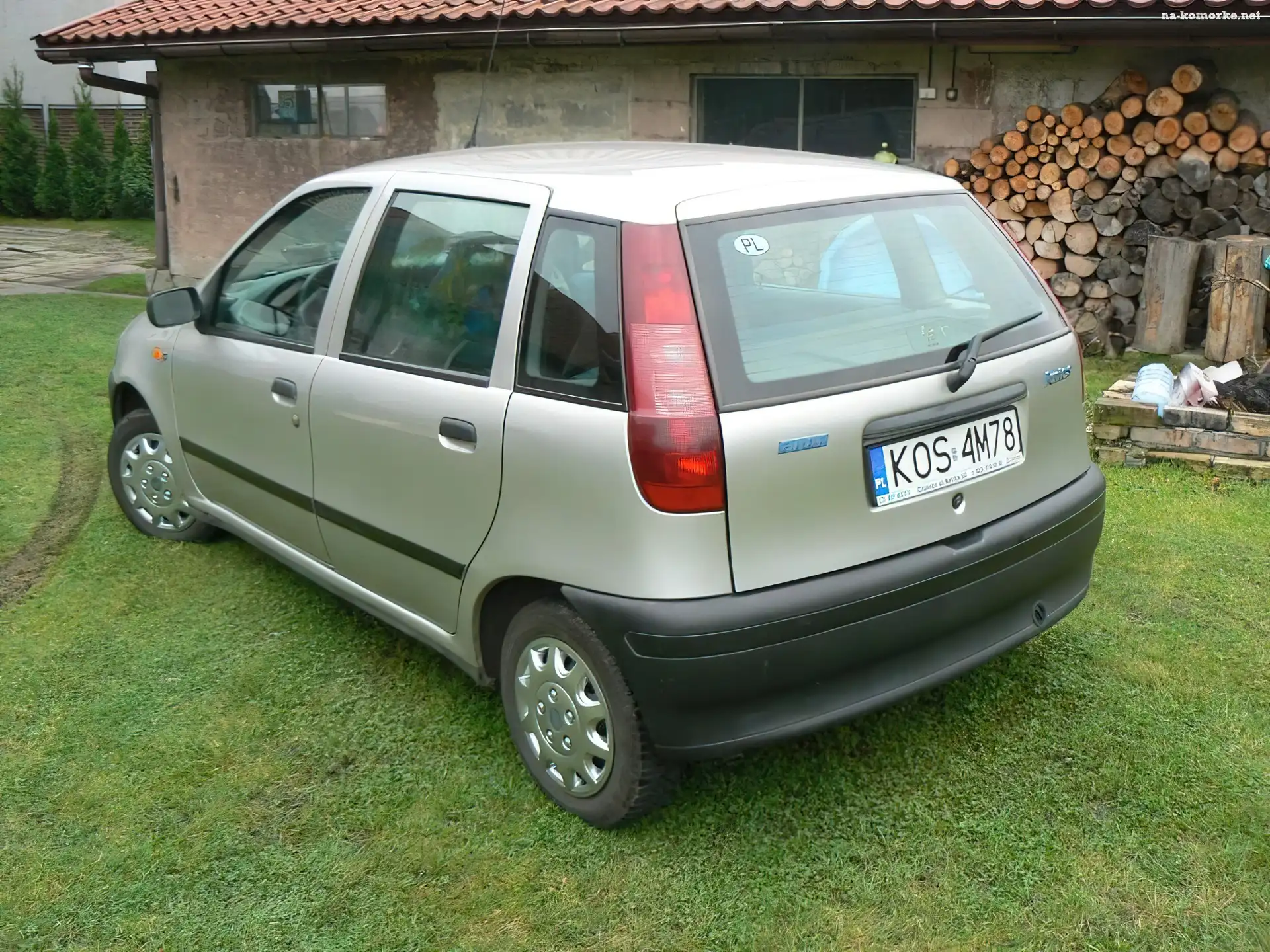 Tył, Fiat Punto, Bagażnik na Komórkę