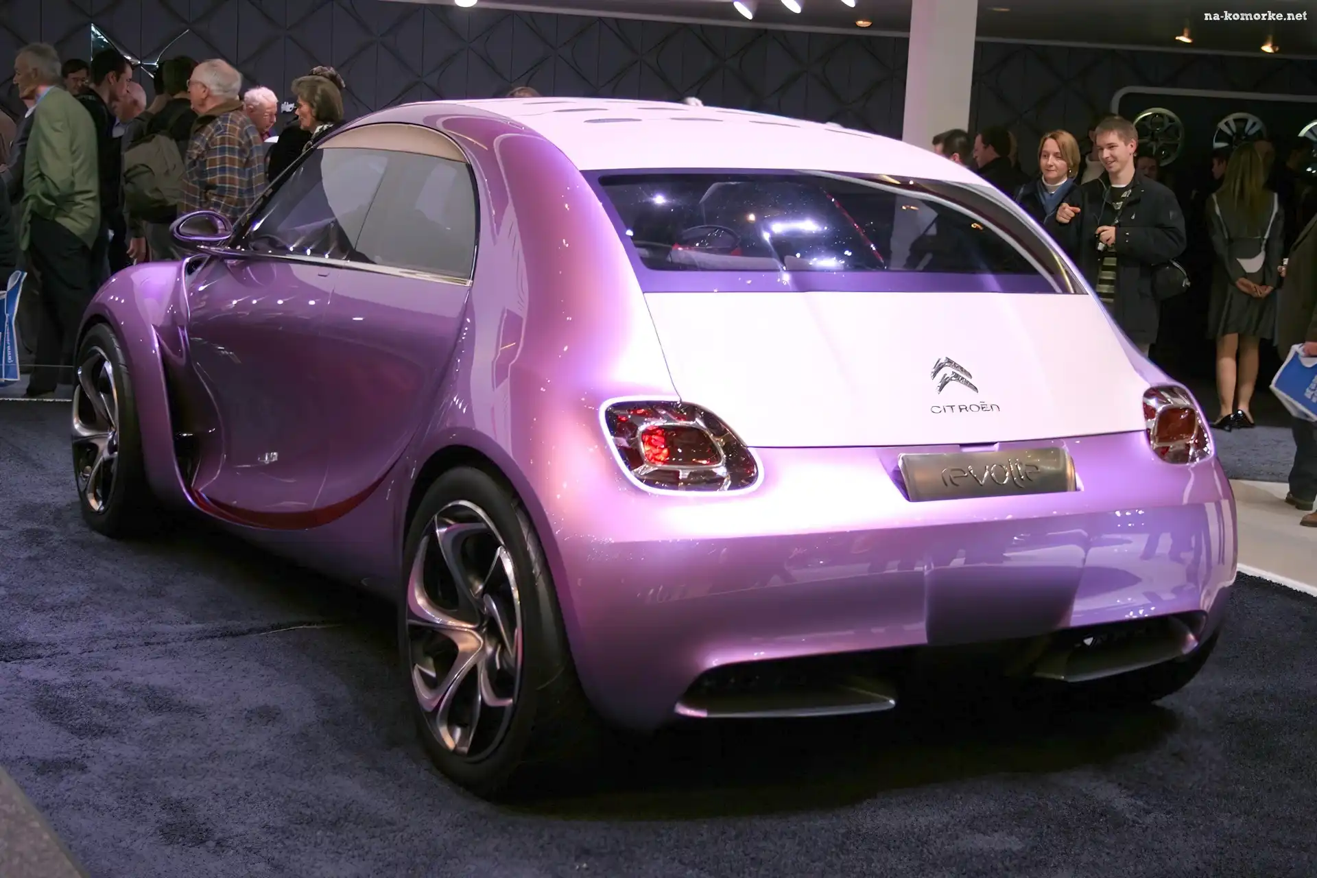 Tył, Citroen Revolte, Bagażnik