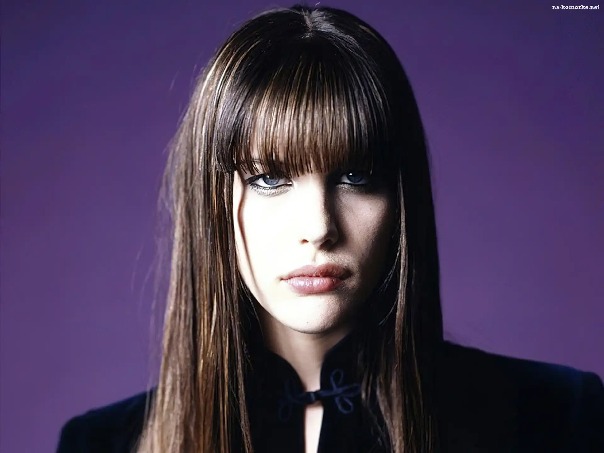 Liv Tyler, Buzia