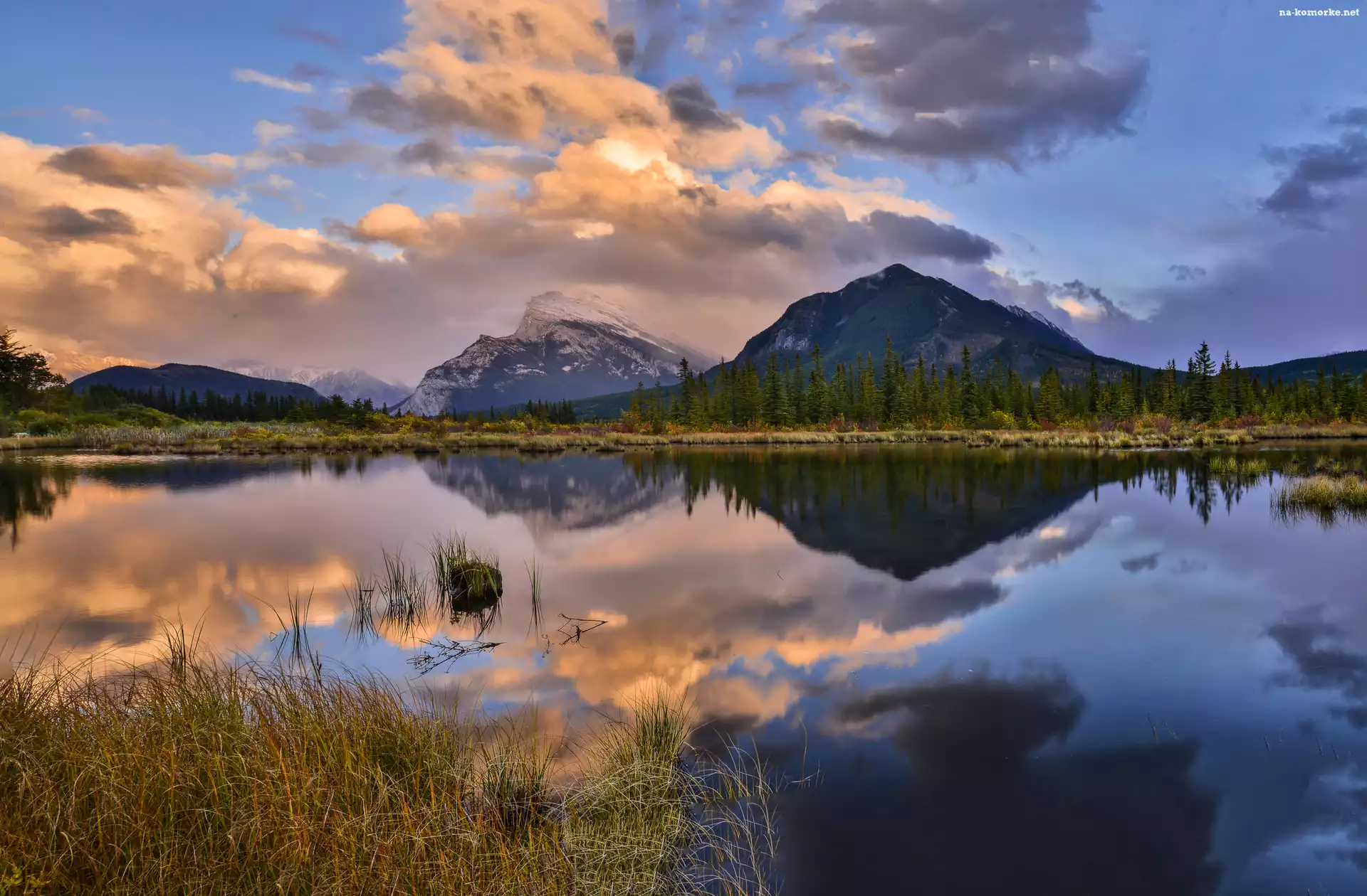 Jezioro Vermilion, Kanada, Park Narodowy Banff, Chmury, Góry