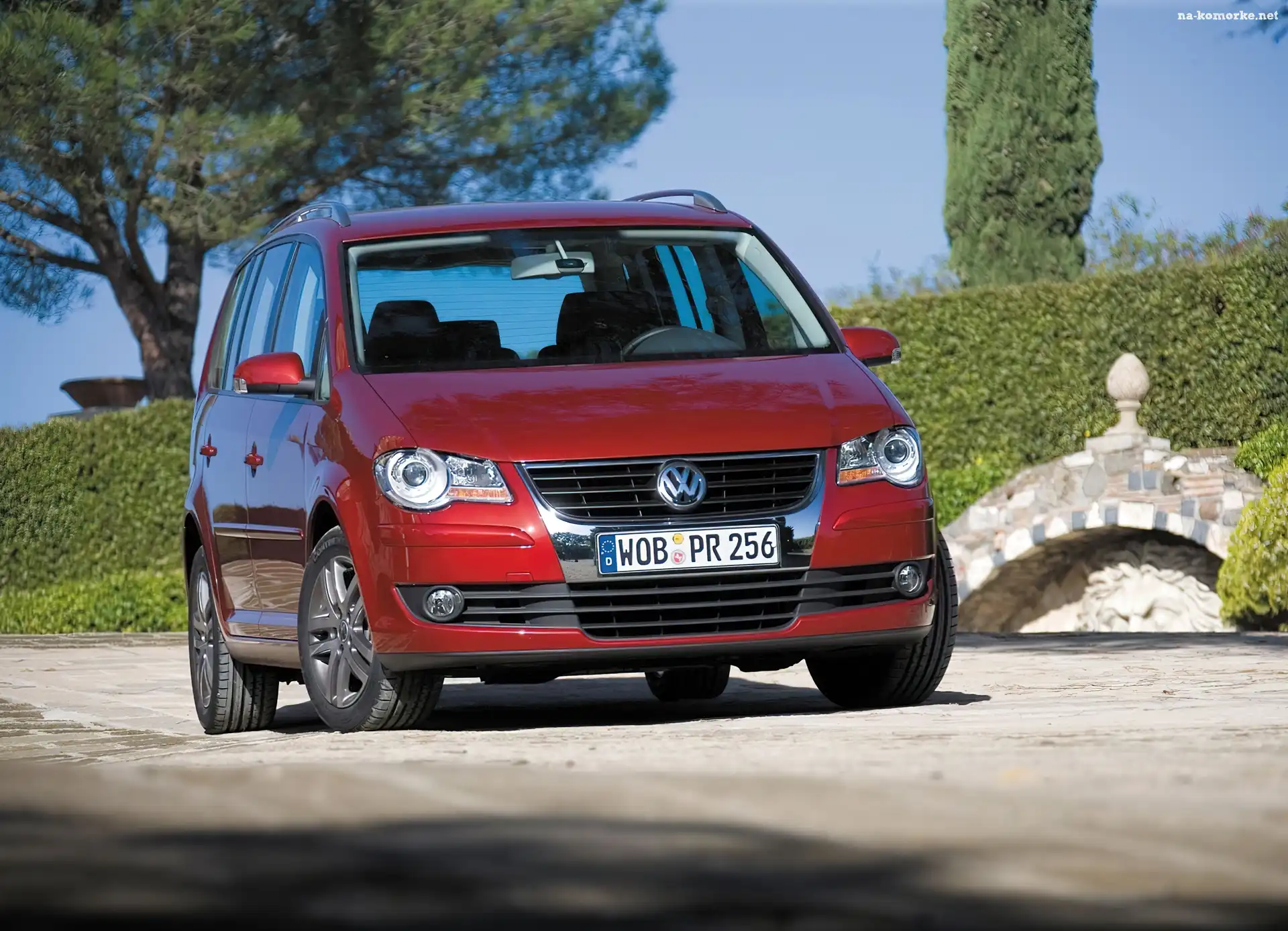 Volkswagen Touran, Auto, Rodzinne